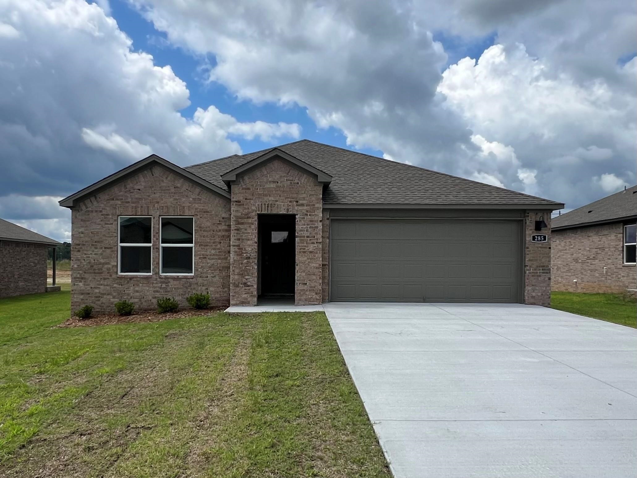 285  Alyece  Hensley, AR