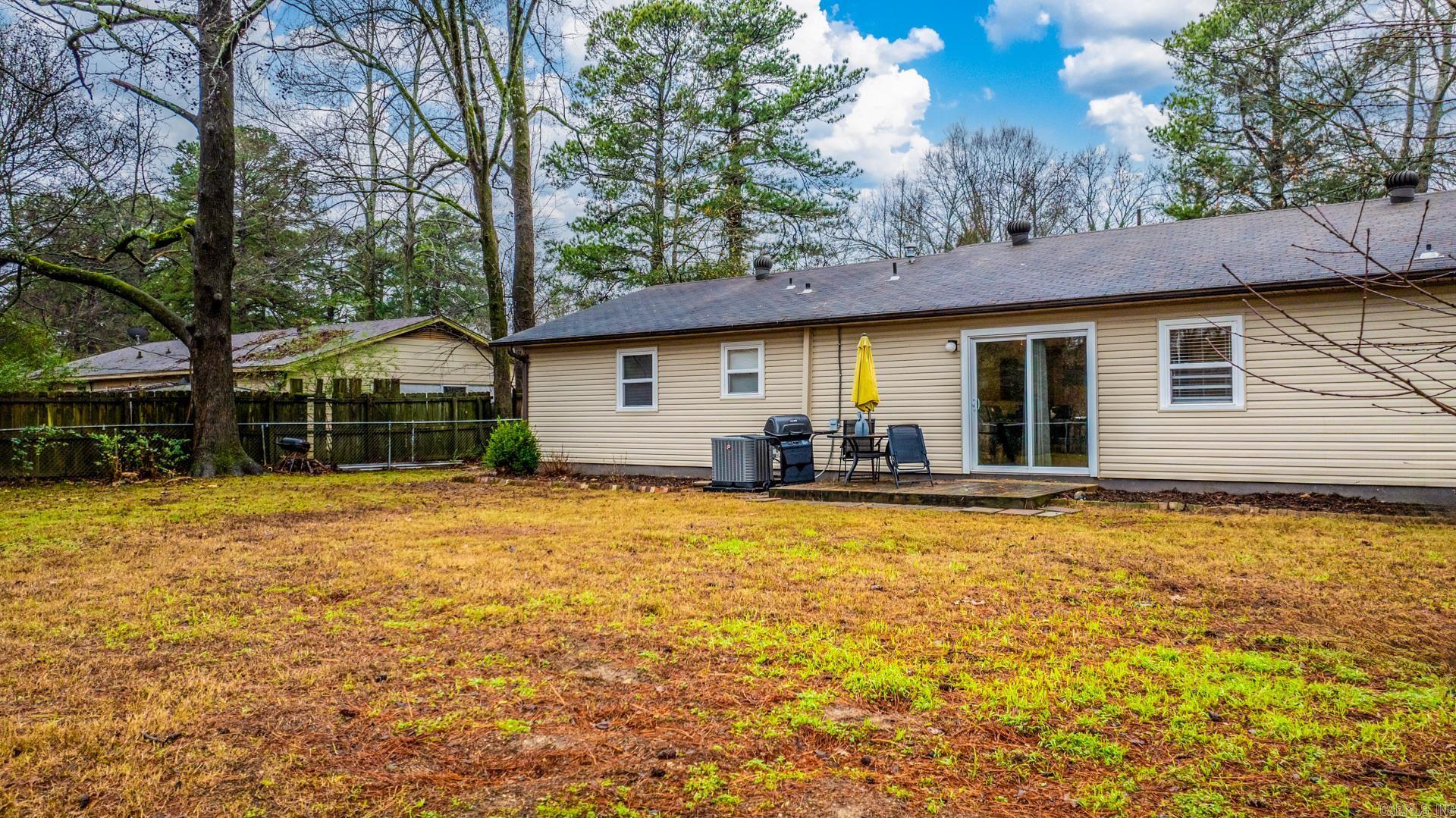 2619  Donald  Benton, AR