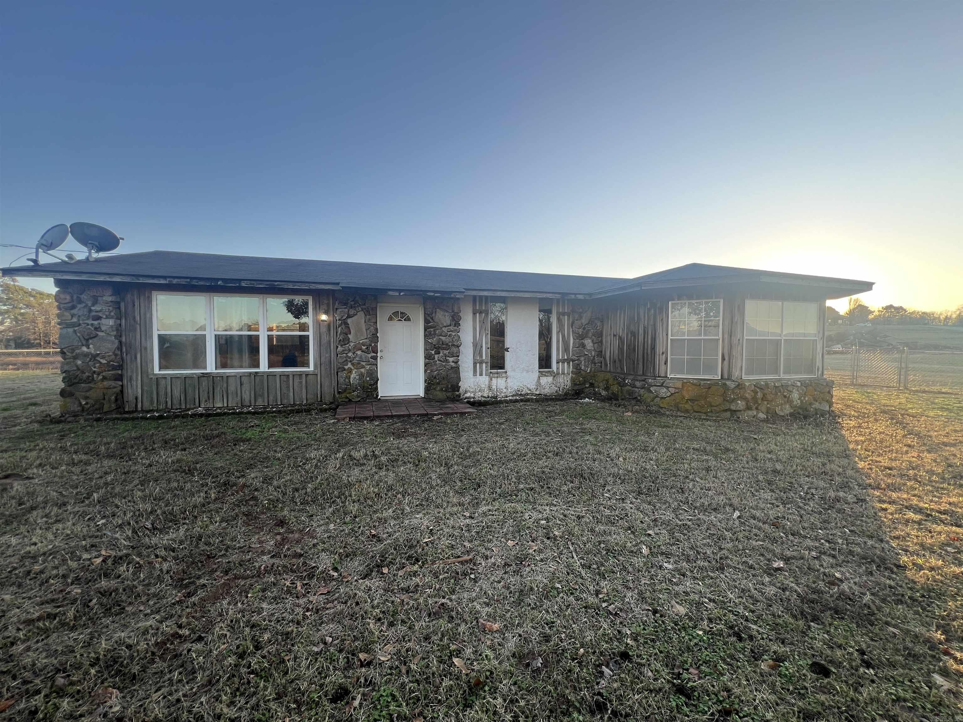 1231  Barranger  Bismarck, AR