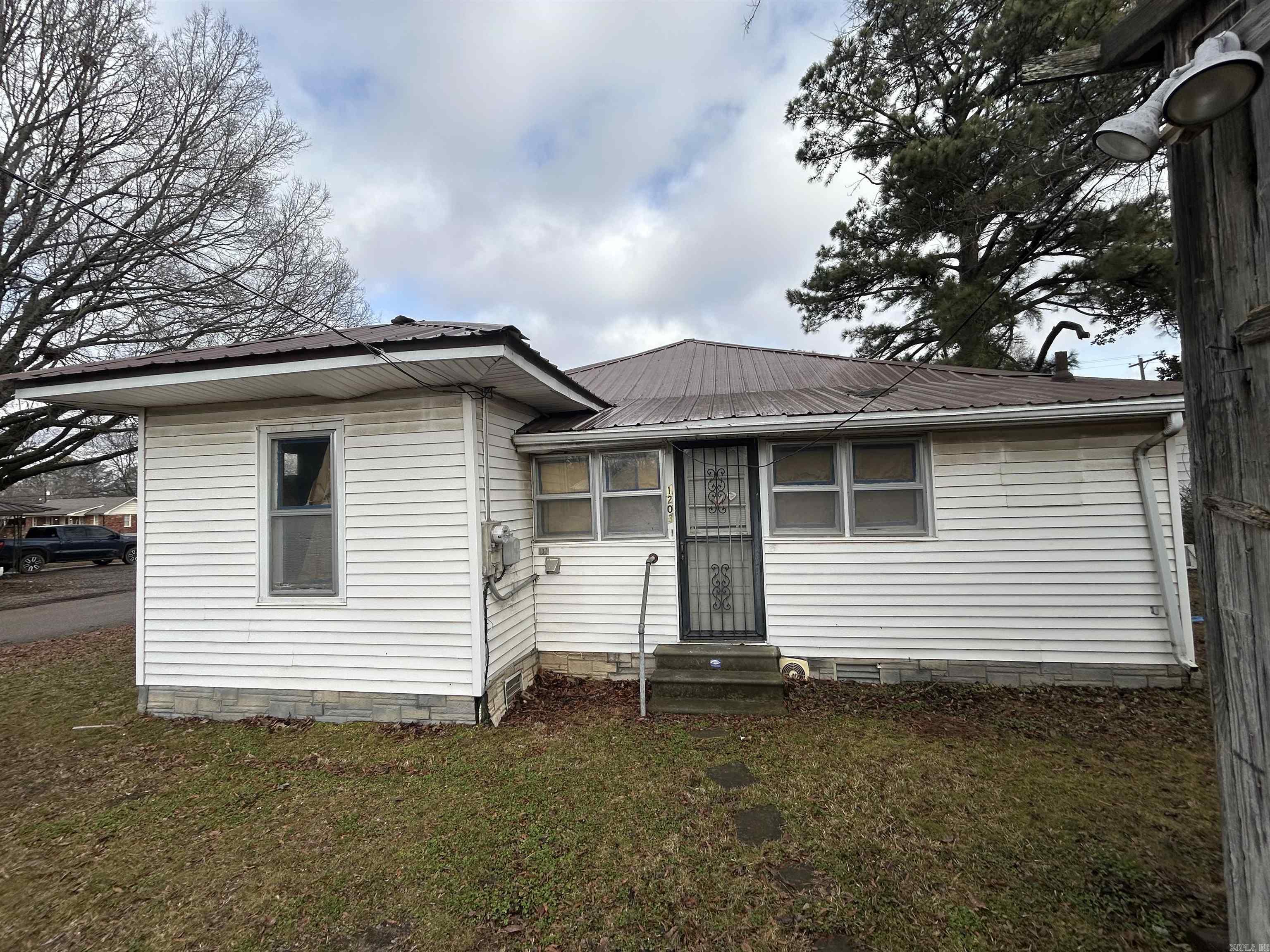 1203 E Union Ave  Wynne, AR