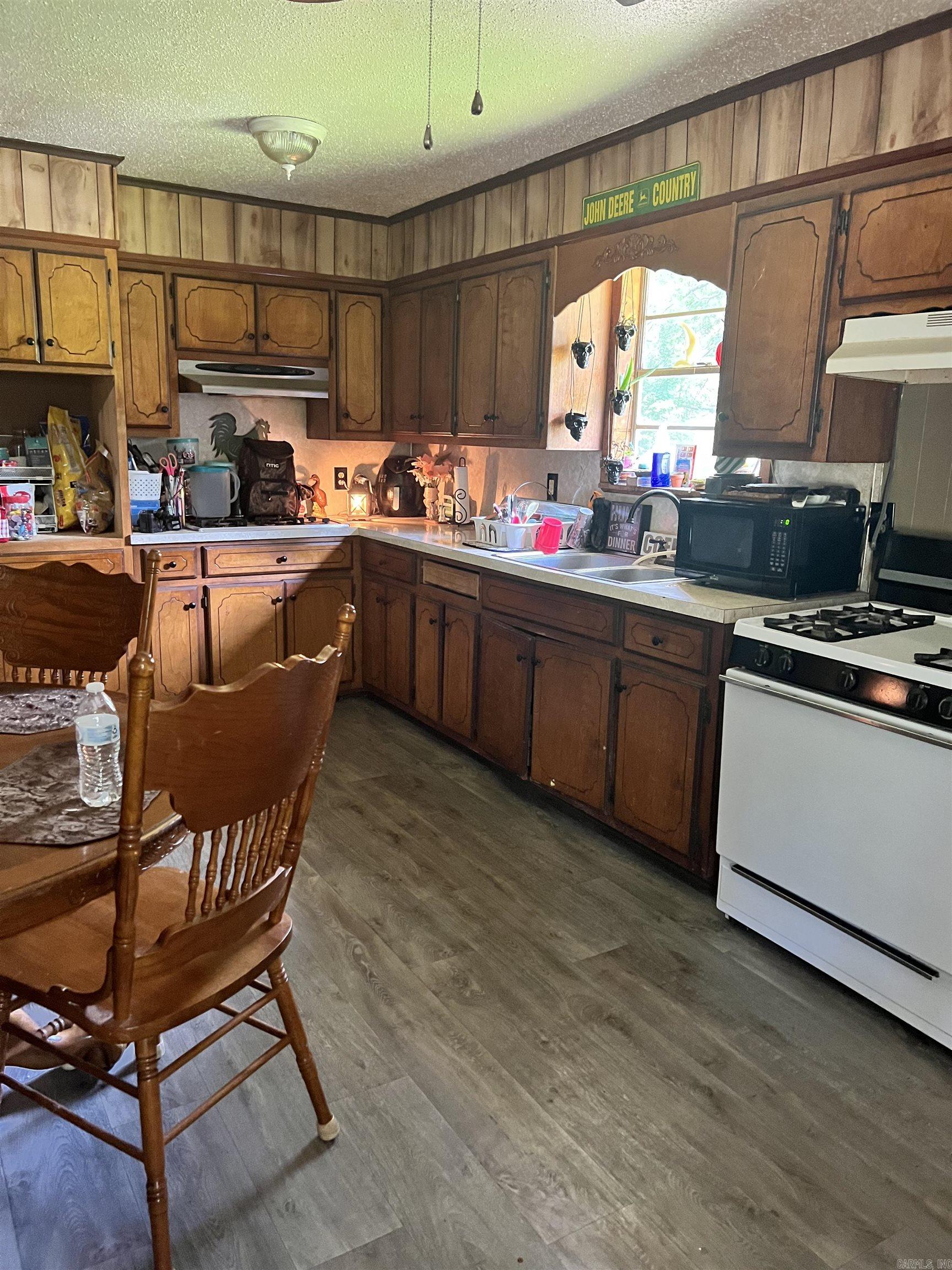 952  Addison  Star City, AR