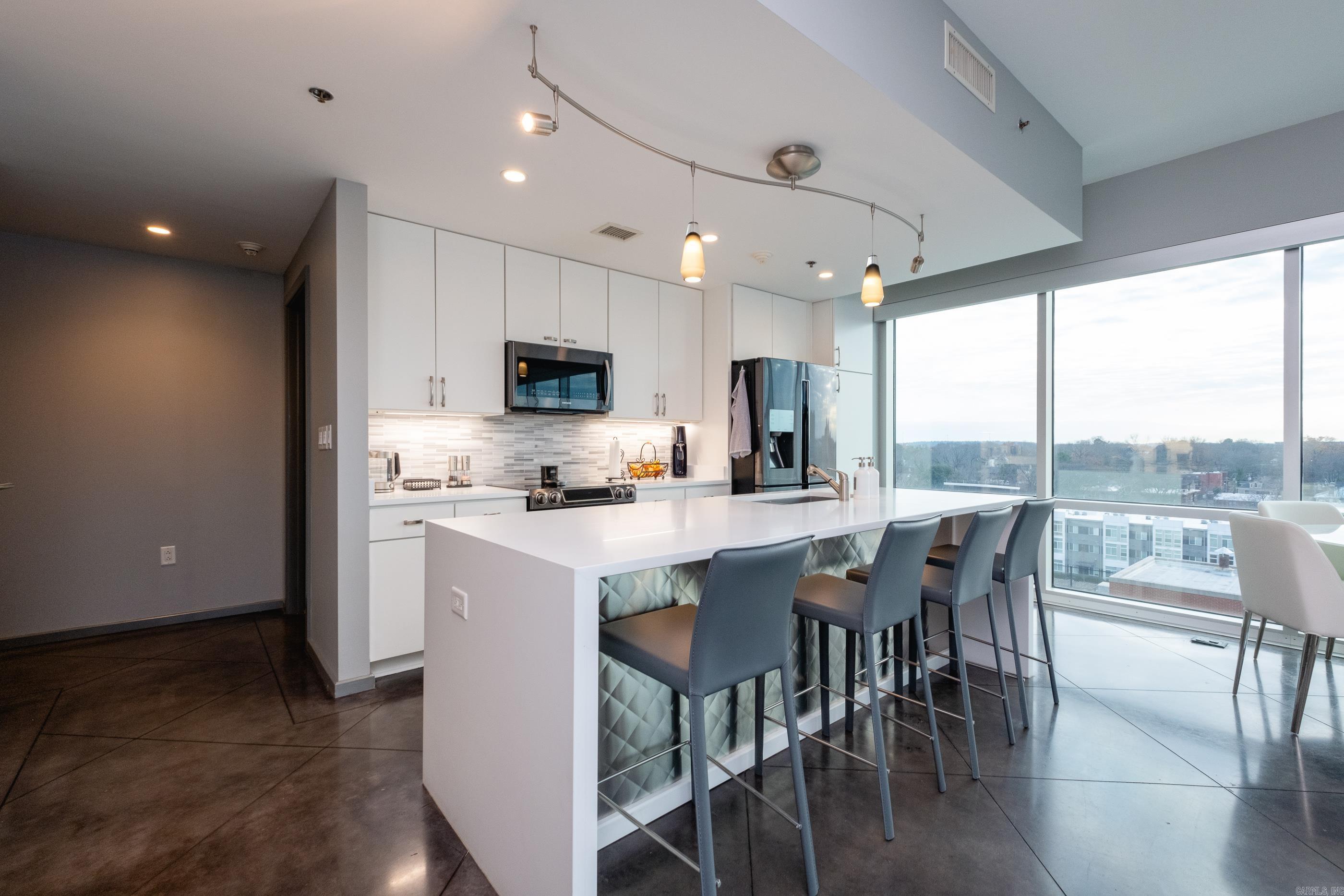 315  Rock   #910  Little Rock, AR