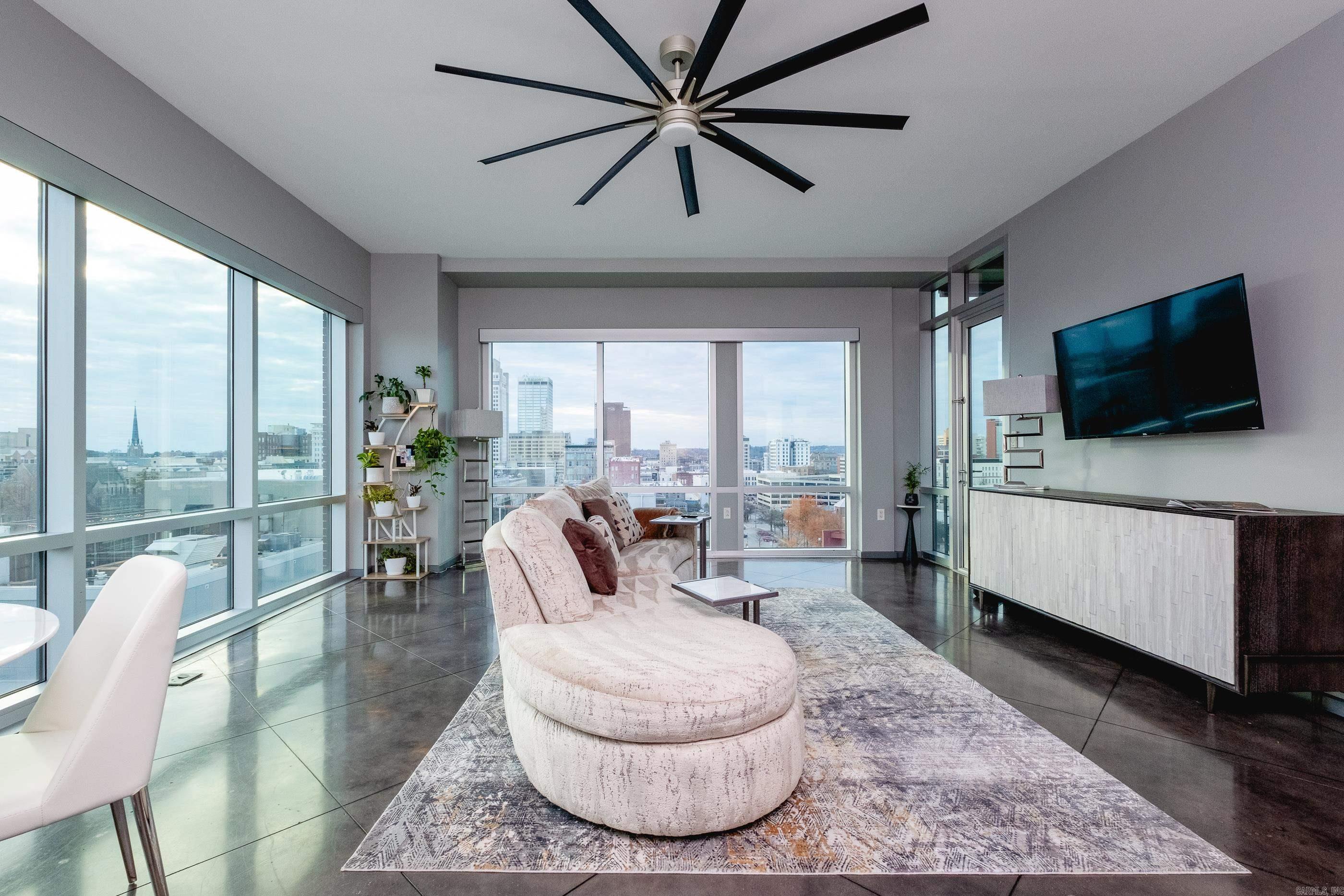 315  Rock   #910  Little Rock, AR
