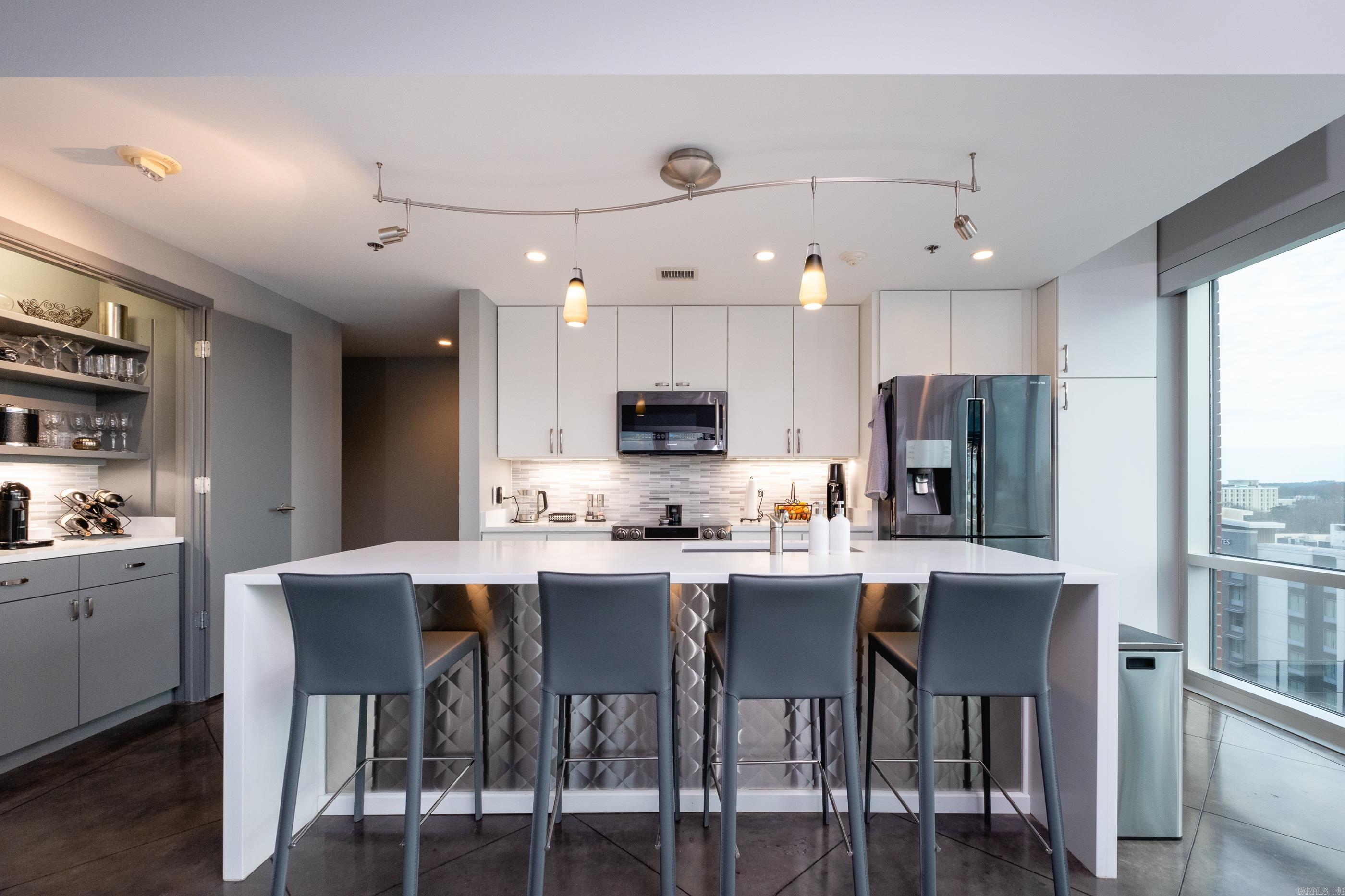315  Rock   #910  Little Rock, AR