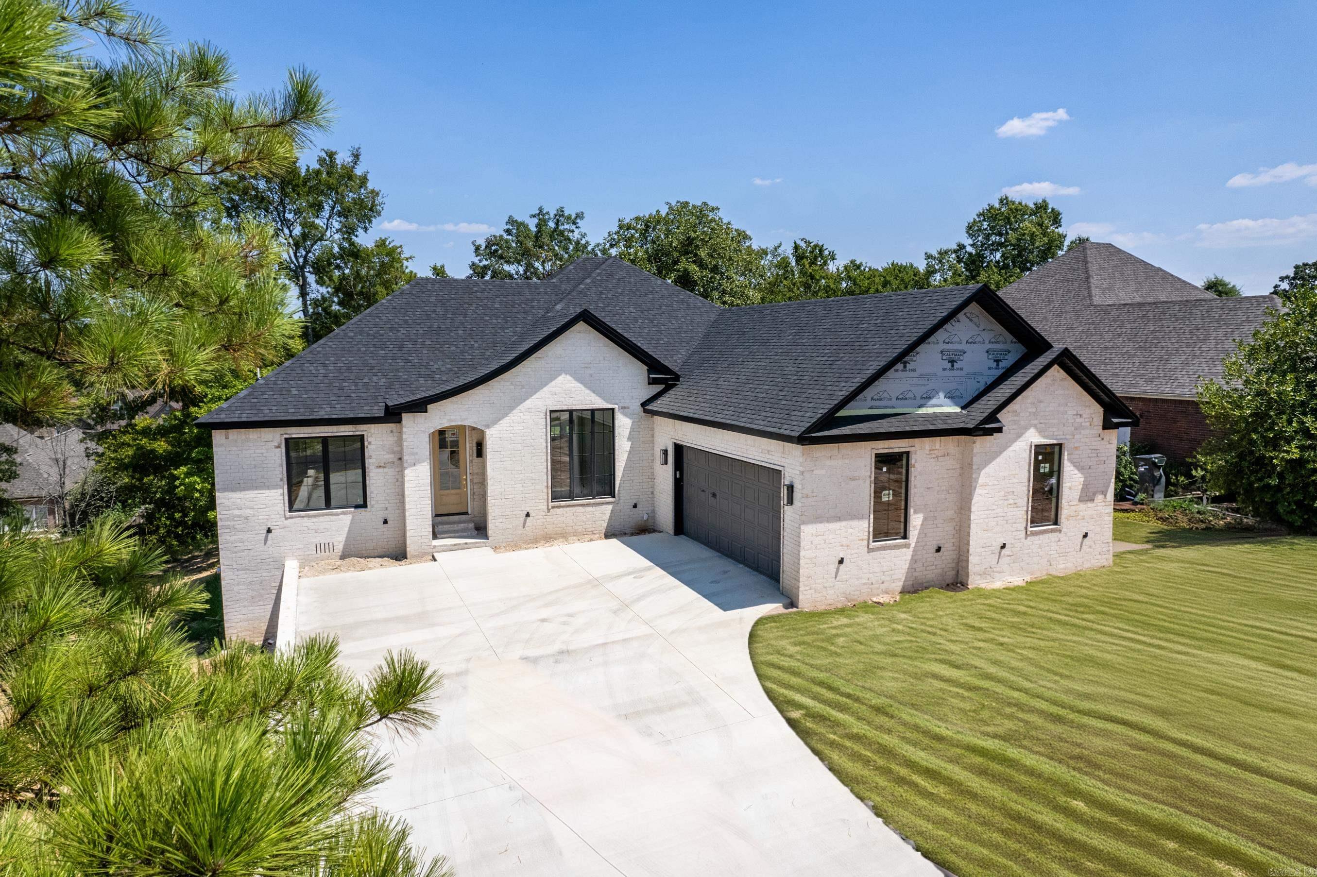 195  Trabecca  Hot Springs, AR