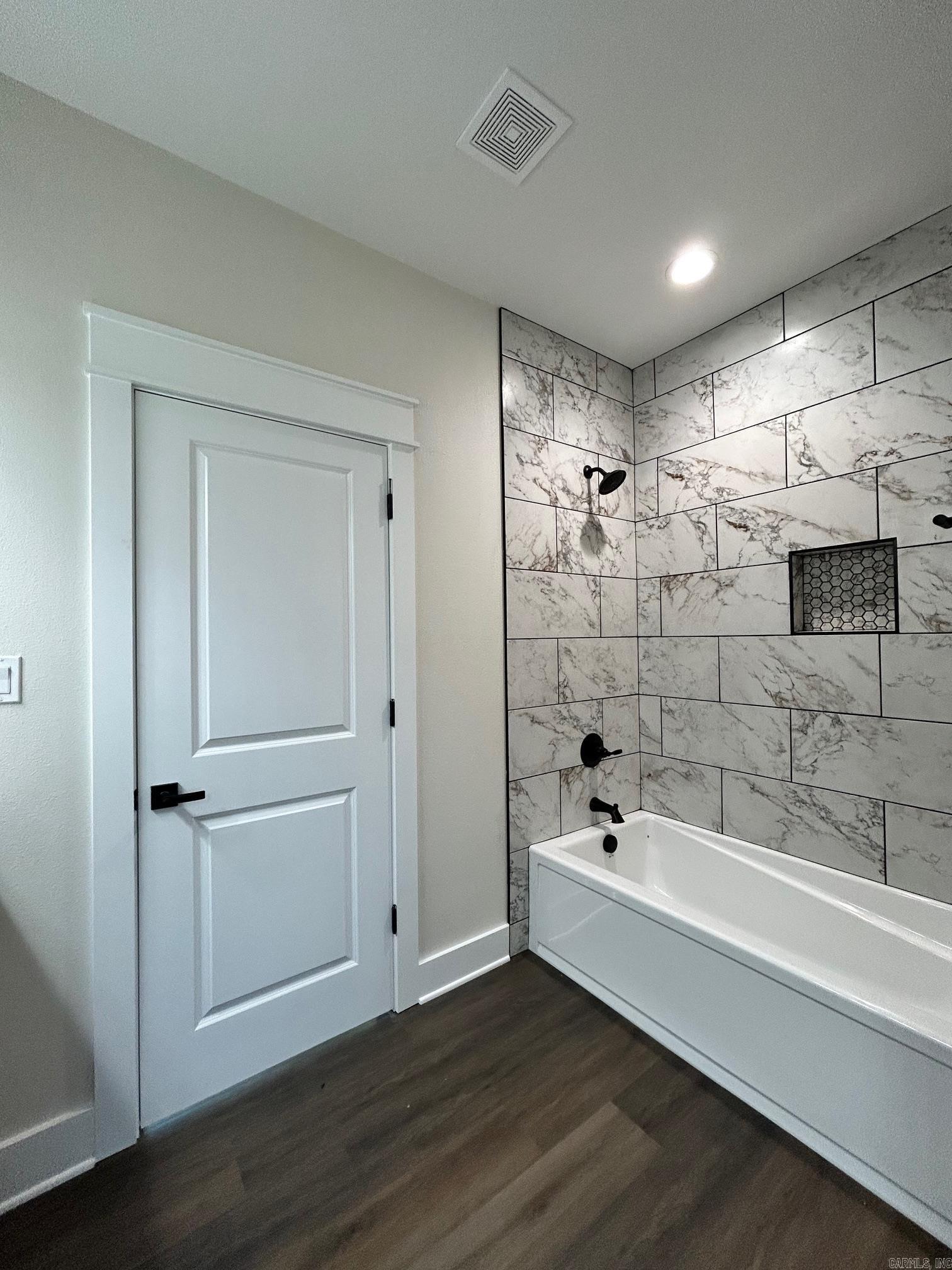 195  Trabecca  Hot Springs, AR