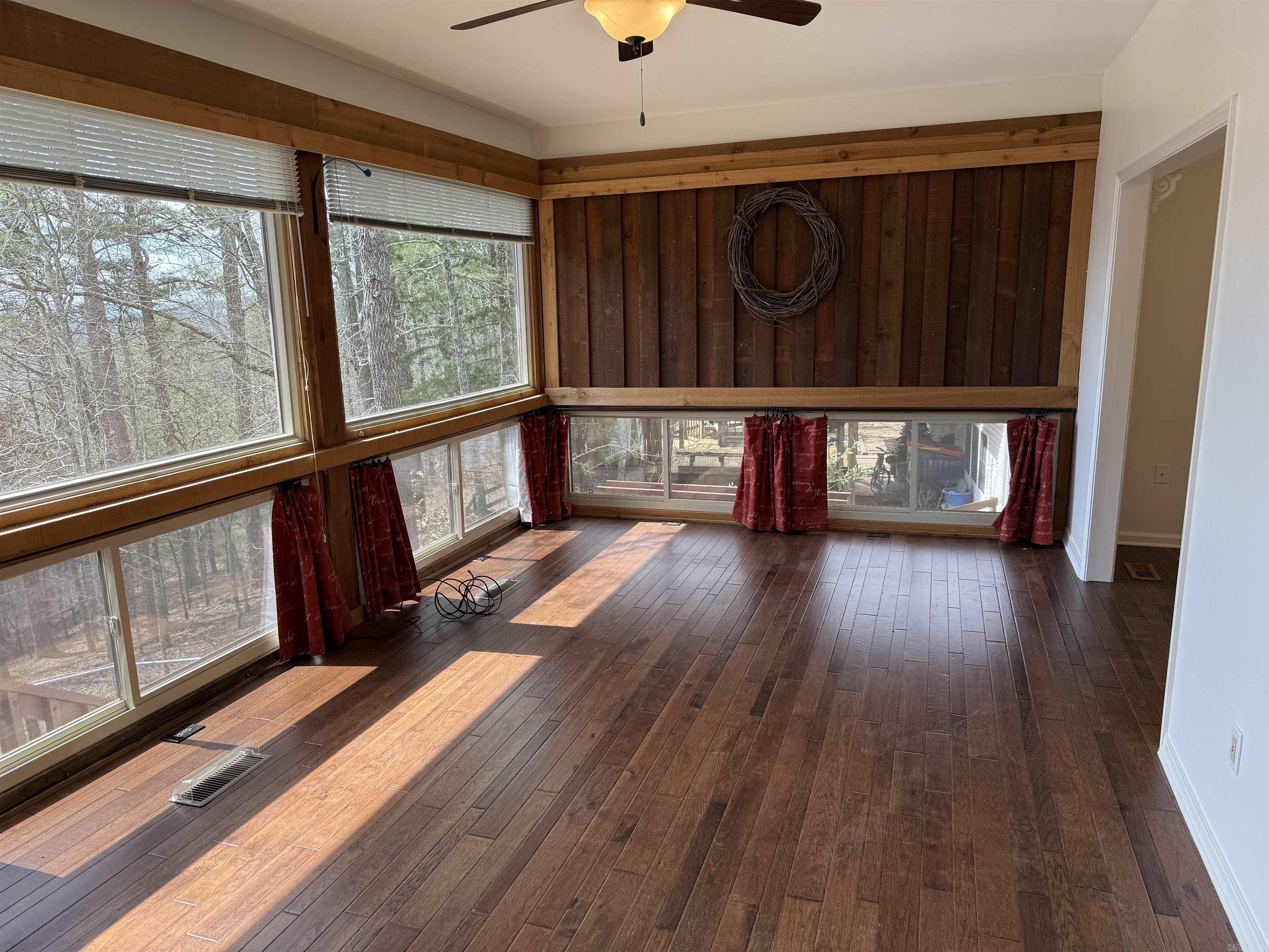 103  Tanglewood Circle  Fairfield Bay, AR