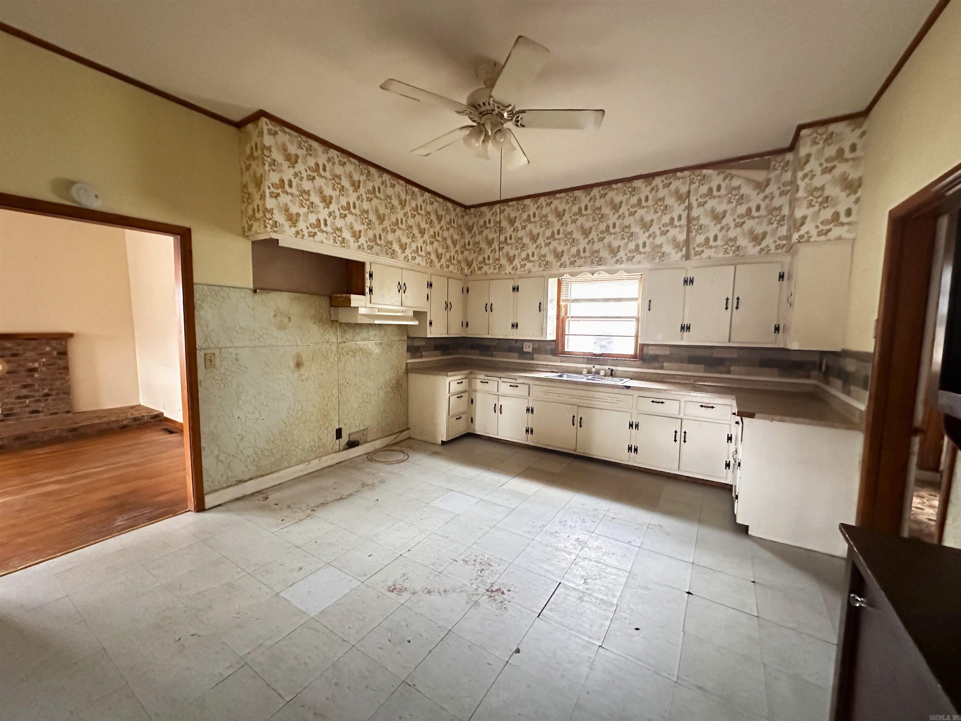 162 S 10th  Piggott, AR