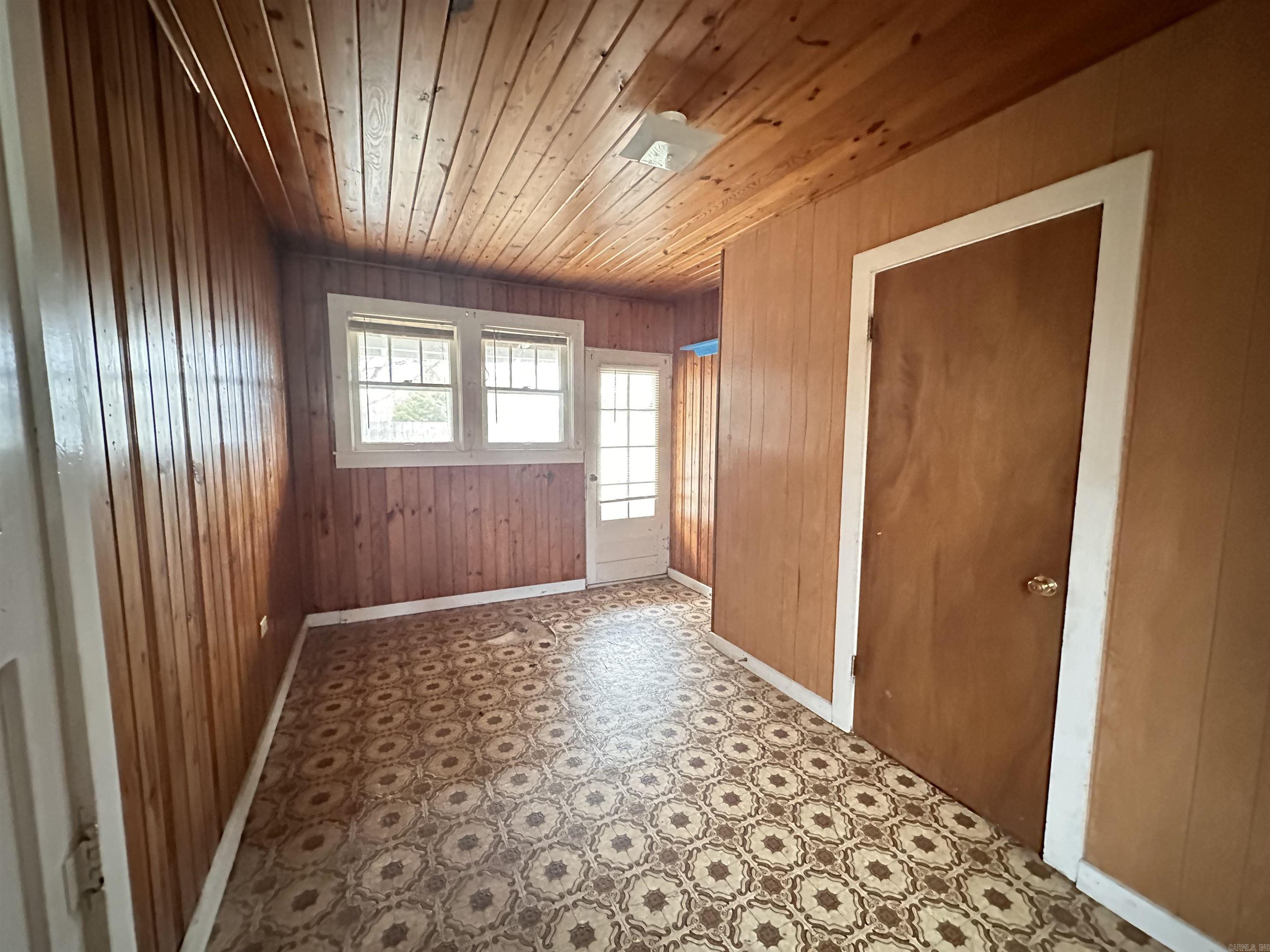 162 S 10th  Piggott, AR