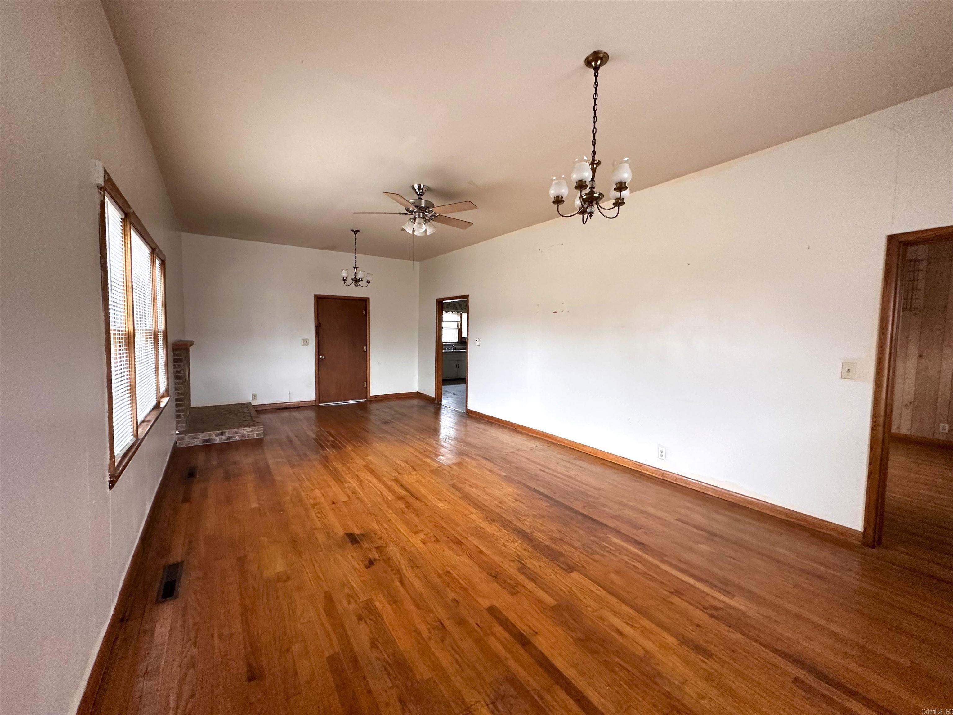 162 S 10th  Piggott, AR