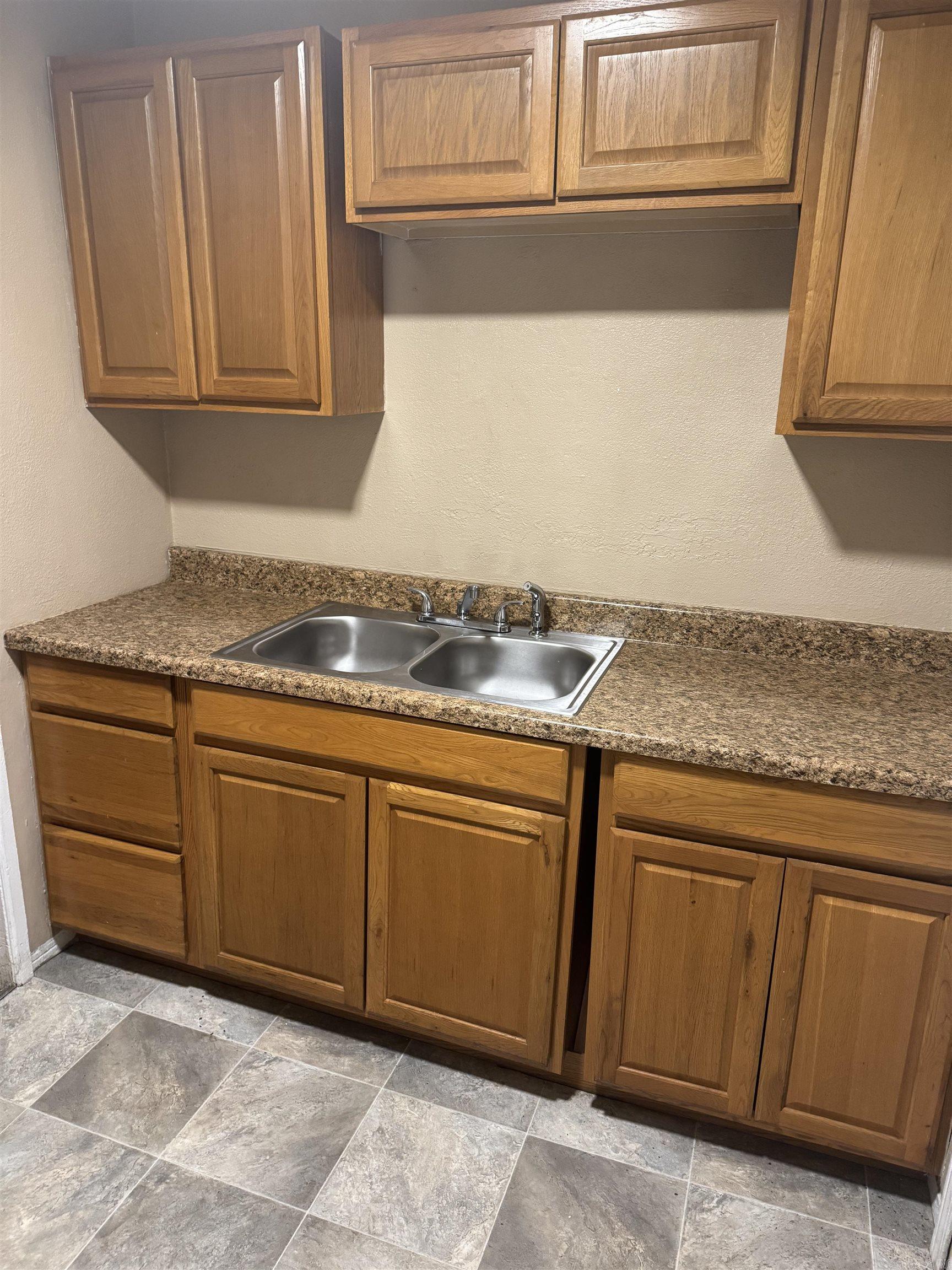 1404 W 28th  Pine Bluff, AR