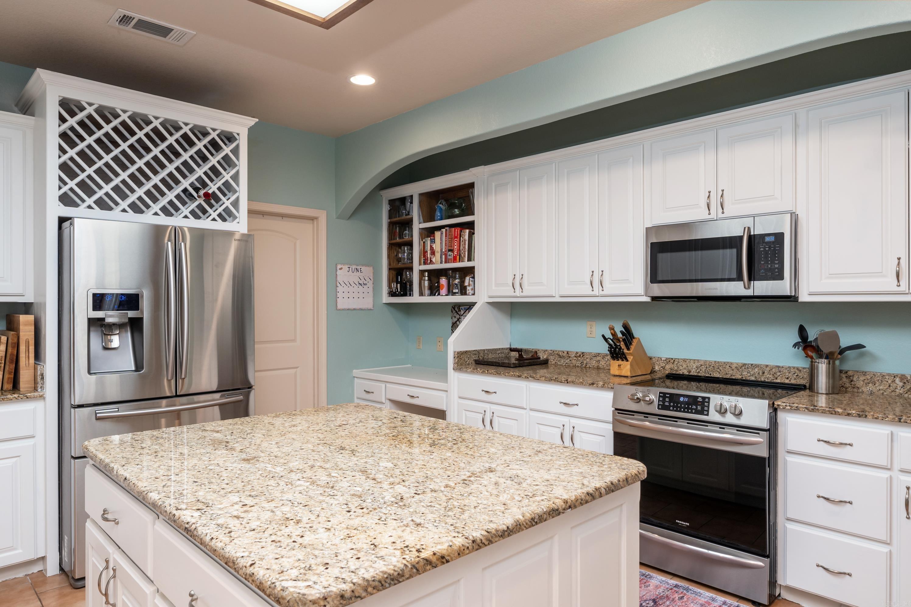 116  Lakesouth  Hot Springs, AR