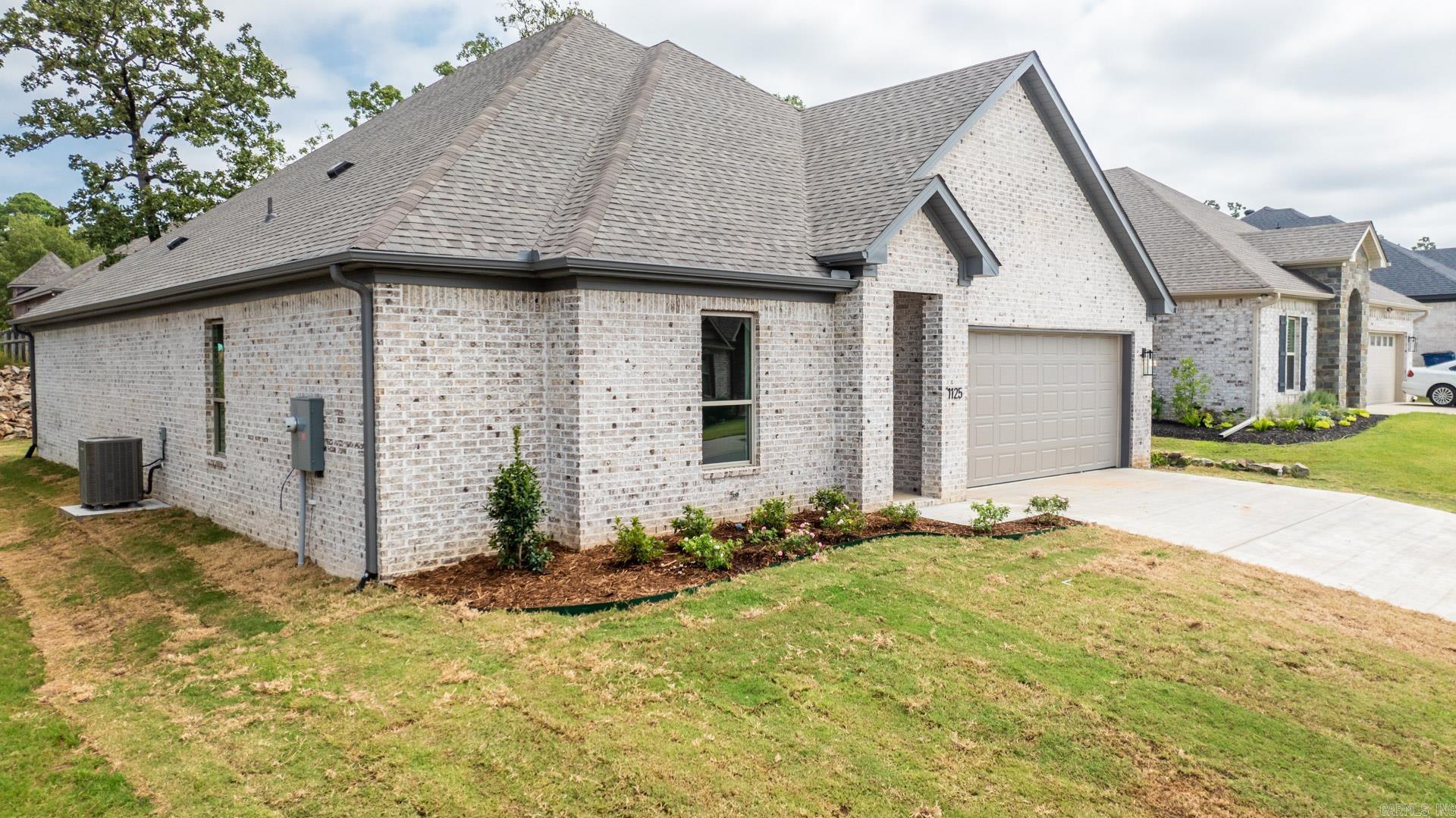 1125  Tahoe Drive  Maumelle, AR