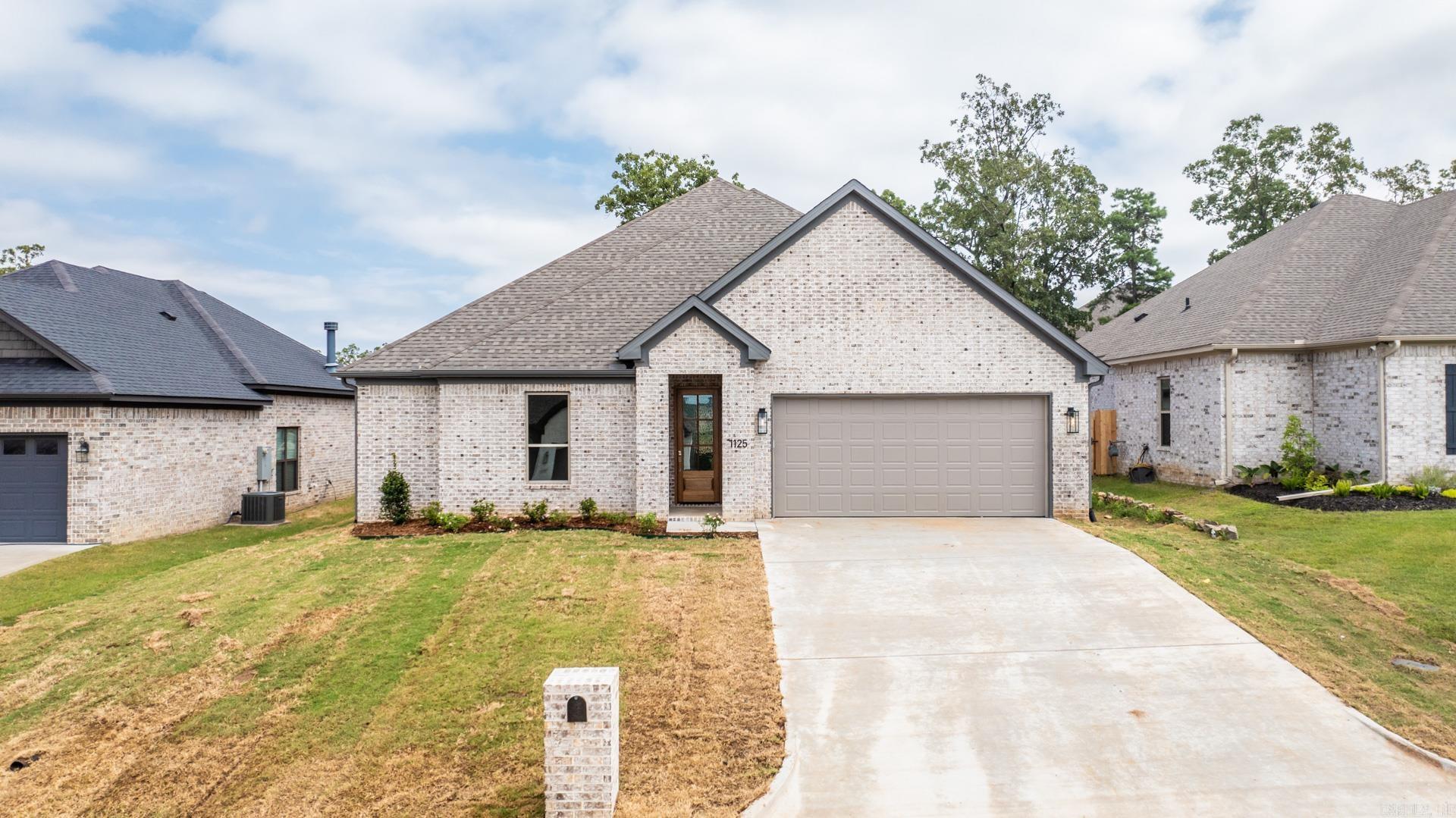 1125  Tahoe Drive  Maumelle, AR