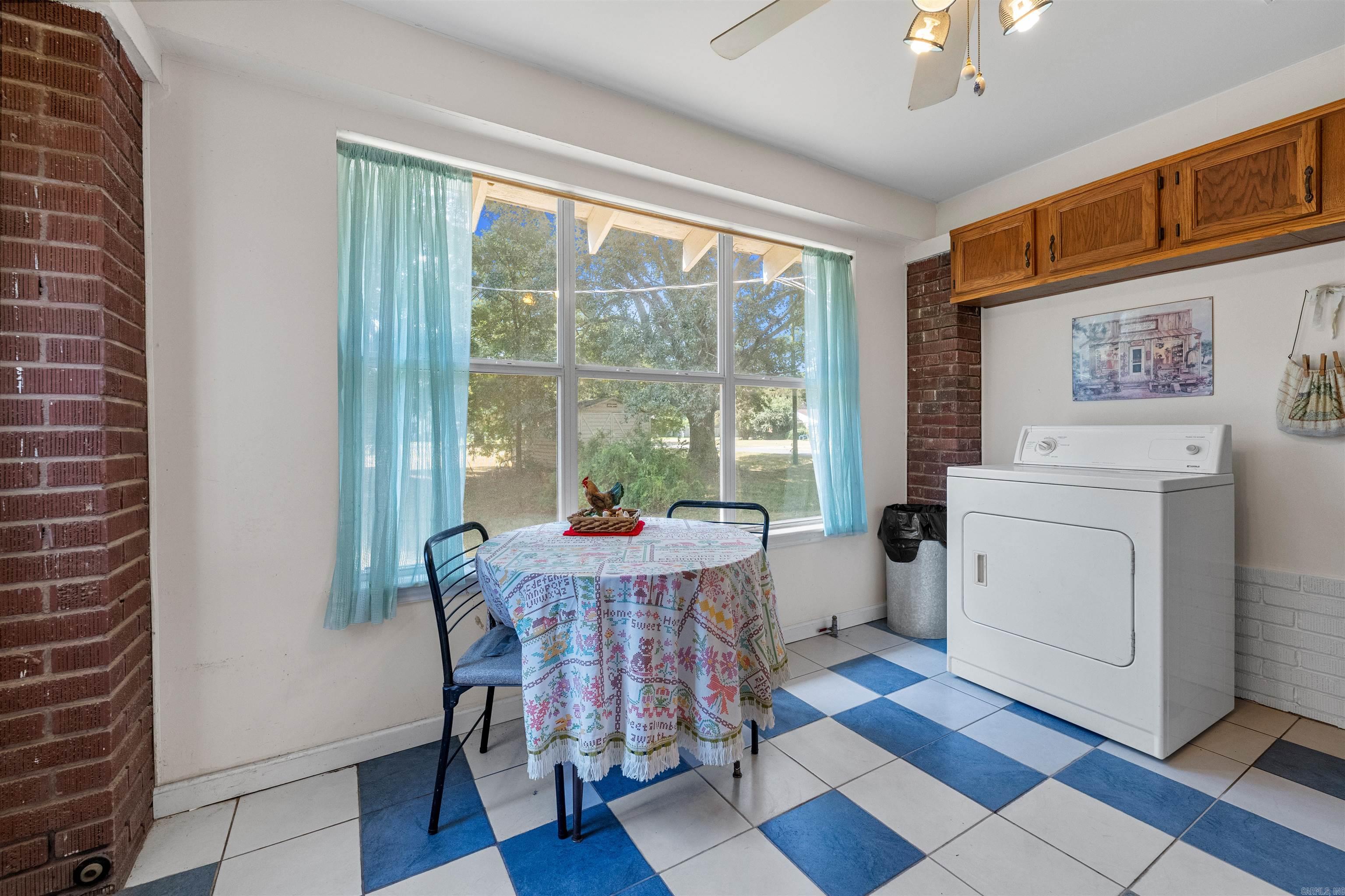 615 W Front Street Lonoke, AR 72086
