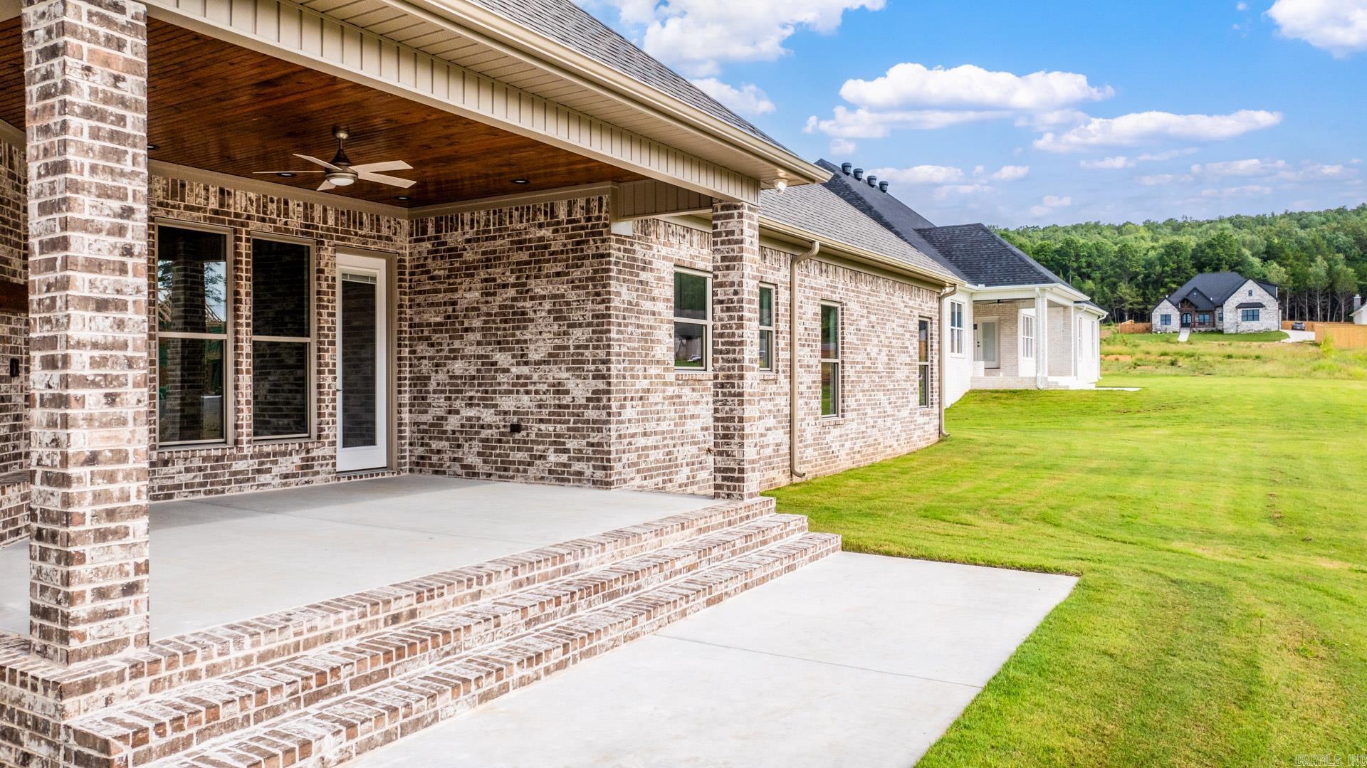 1640  Dolphin  Conway, AR
