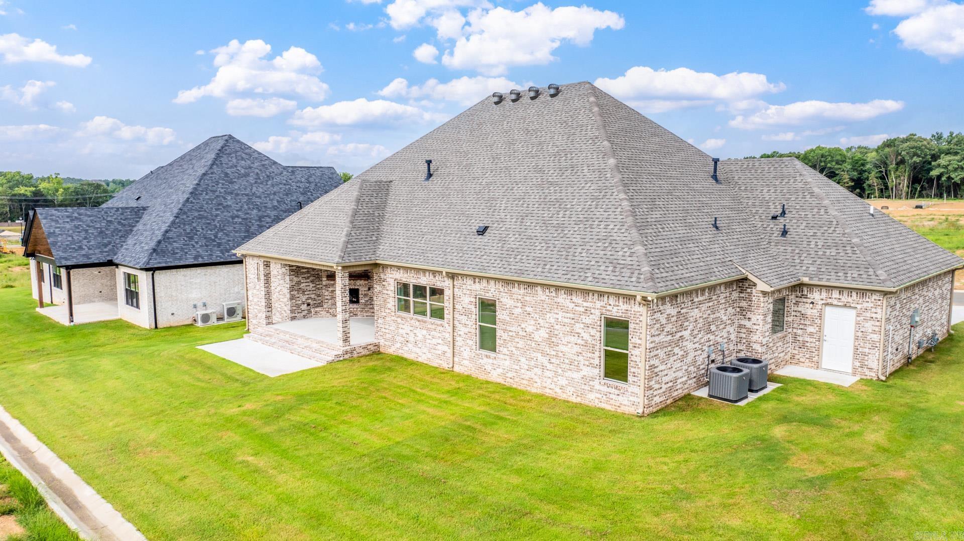 1640  Dolphin  Conway, AR
