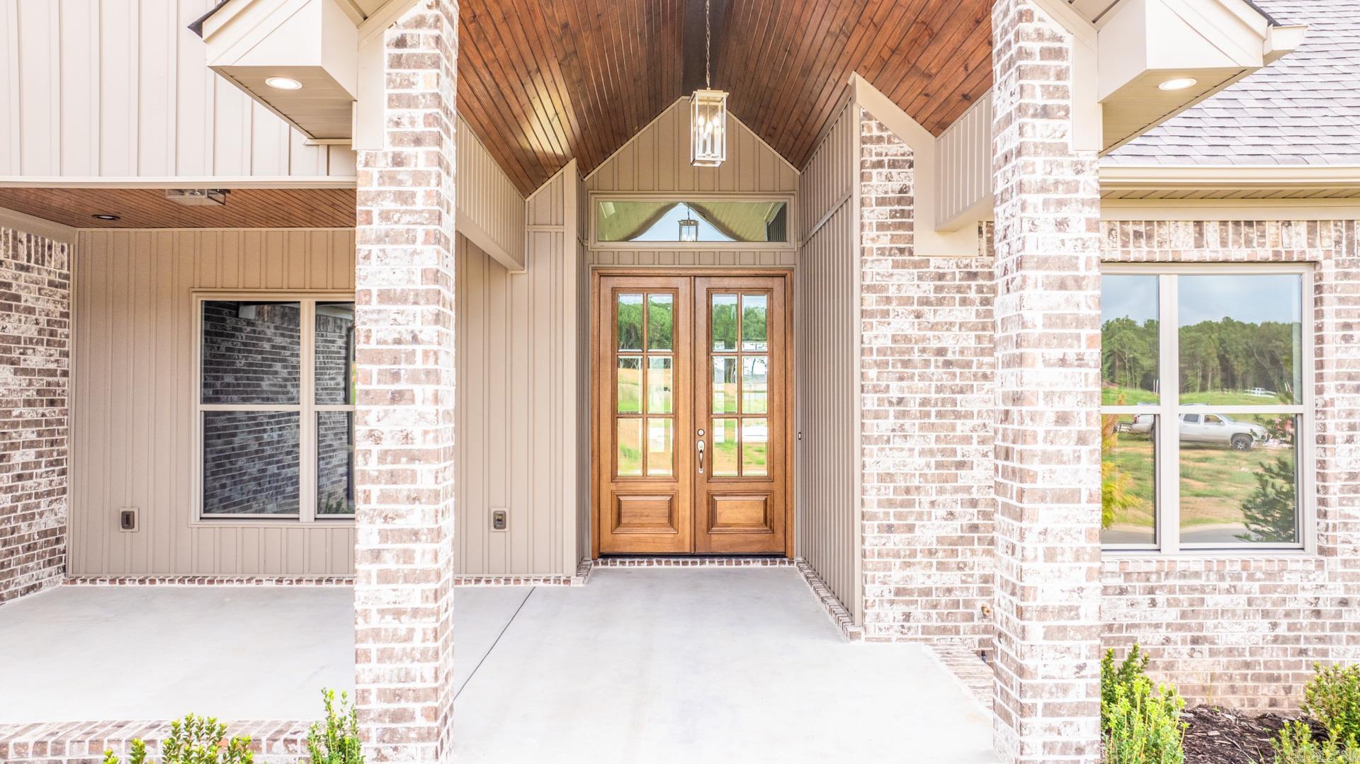 1640  Dolphin  Conway, AR
