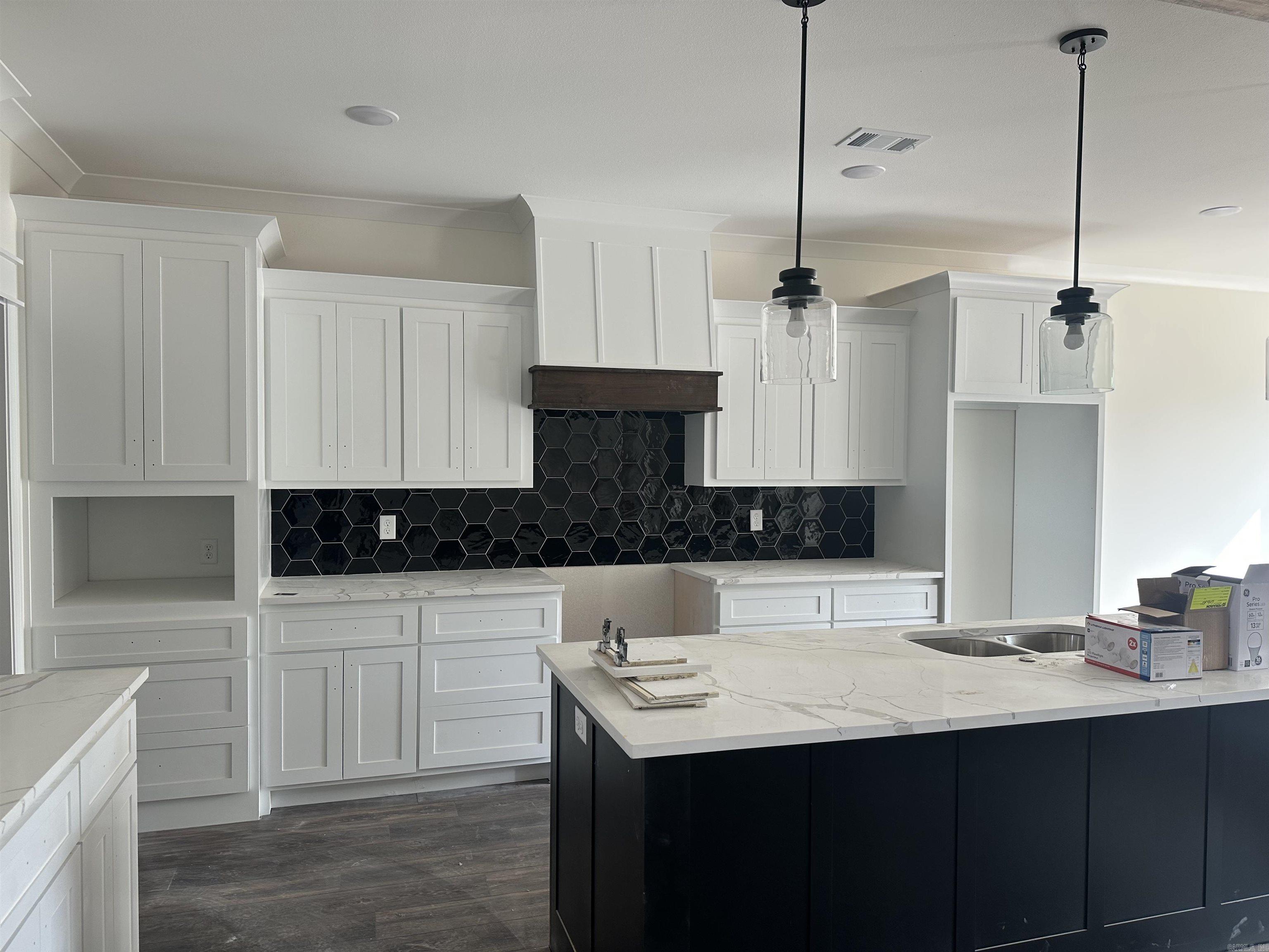 28  Denali  Cabot, AR