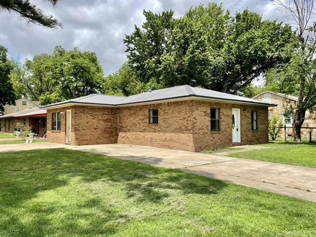 202 W Hazel St  Walnut Ridge, AR
