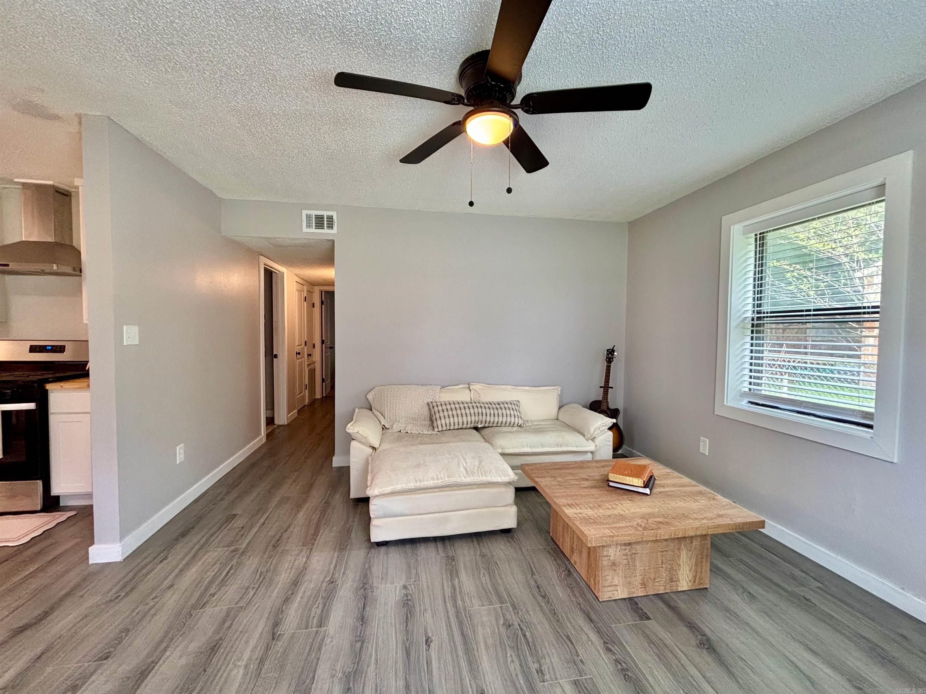 202 W Hazel St  Walnut Ridge, AR