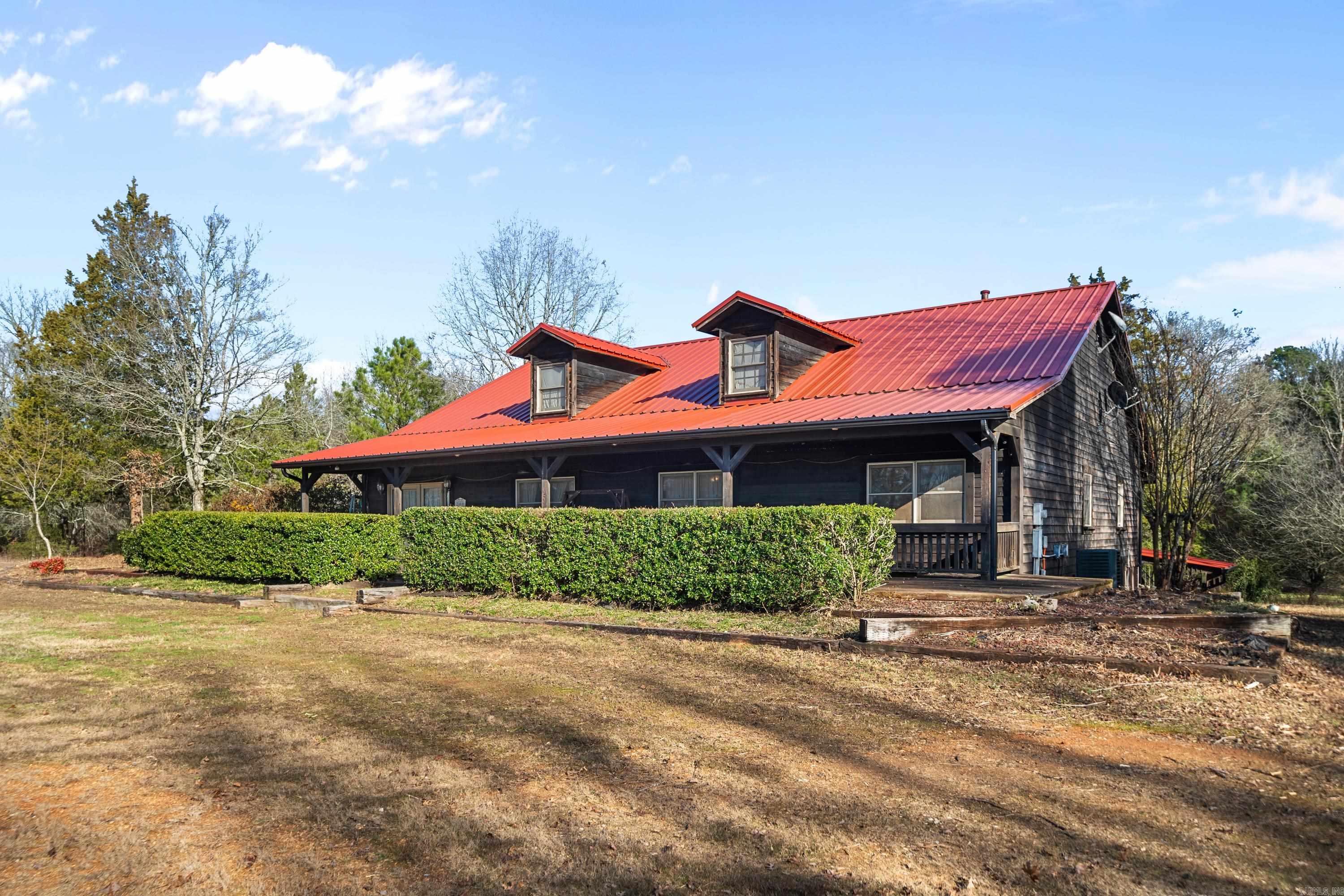 240  Brady Mountain  Hot Springs, AR