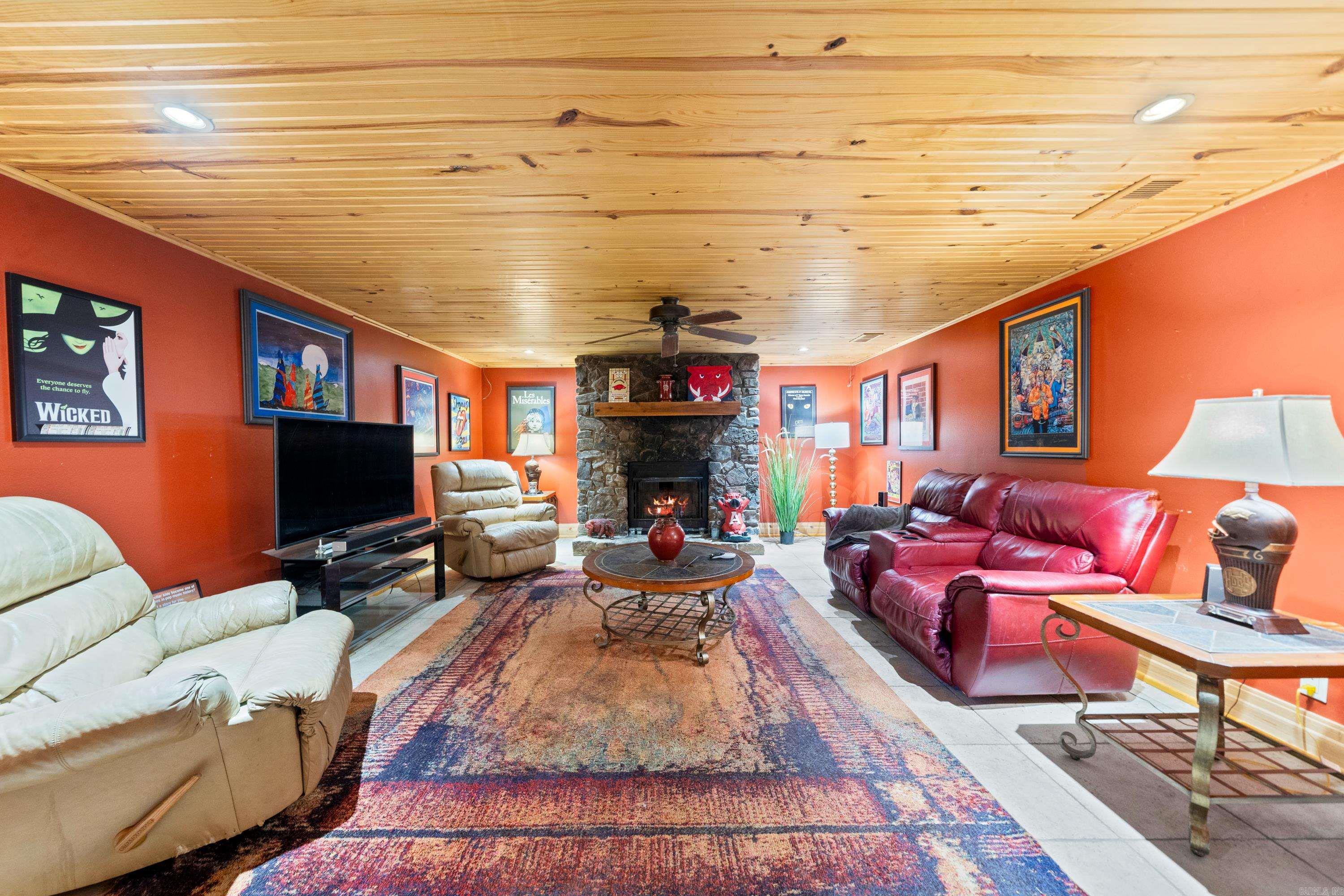 240  Brady Mountain  Hot Springs, AR