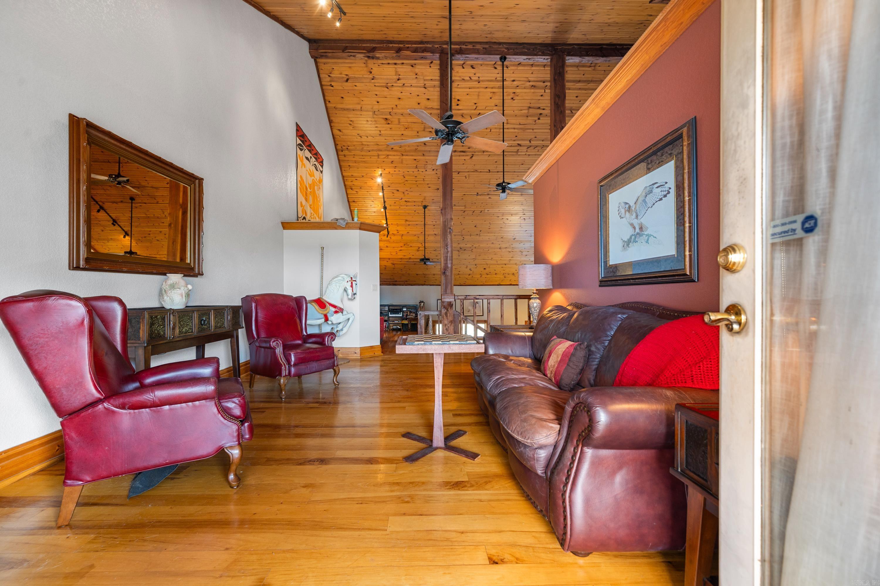 240  Brady Mountain  Hot Springs, AR