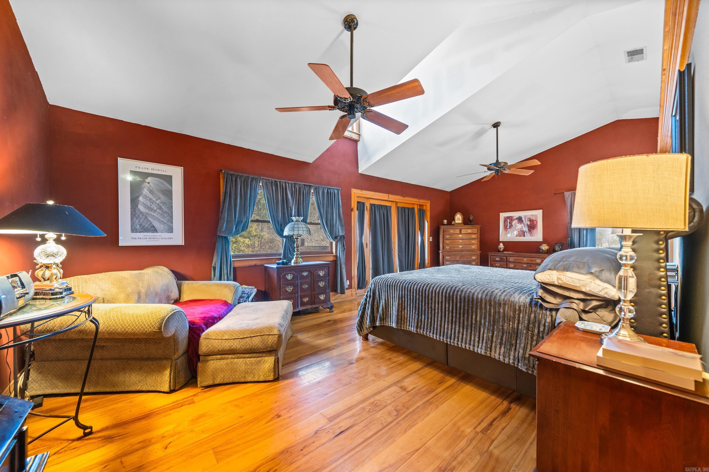 240  Brady Mountain  Hot Springs, AR