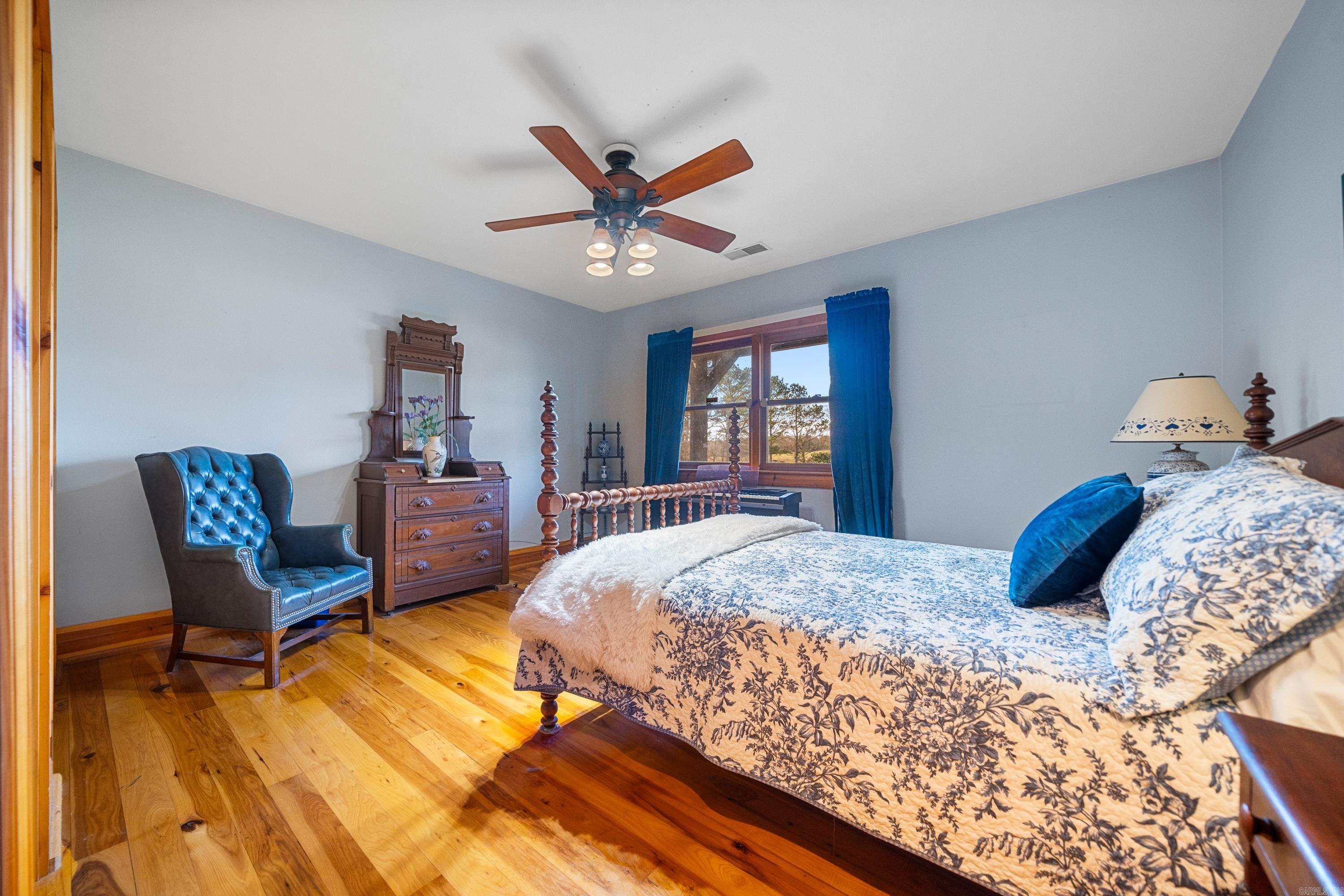 240  Brady Mountain  Hot Springs, AR