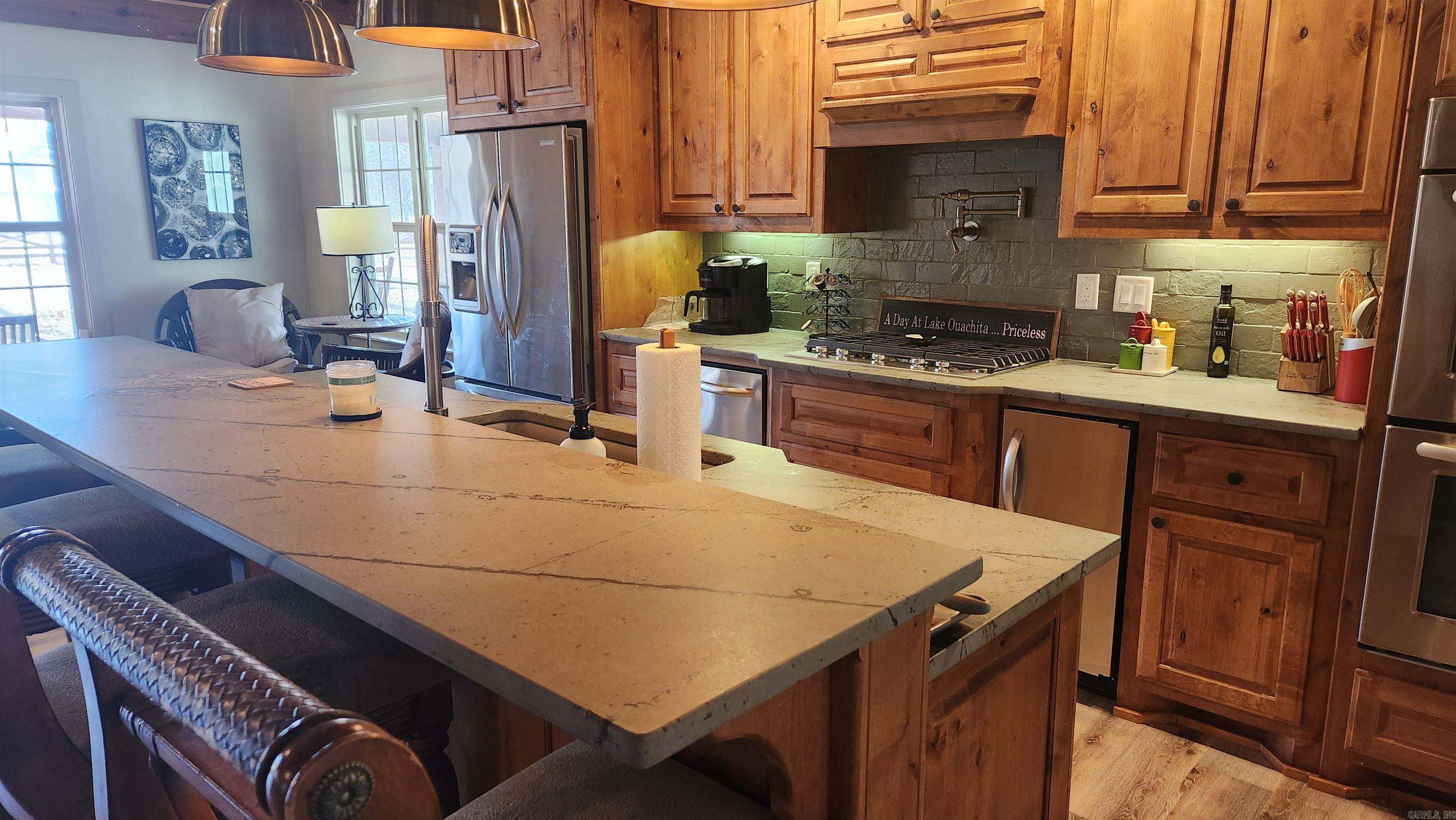 88  Oakwood Rd  Mount Ida, AR
