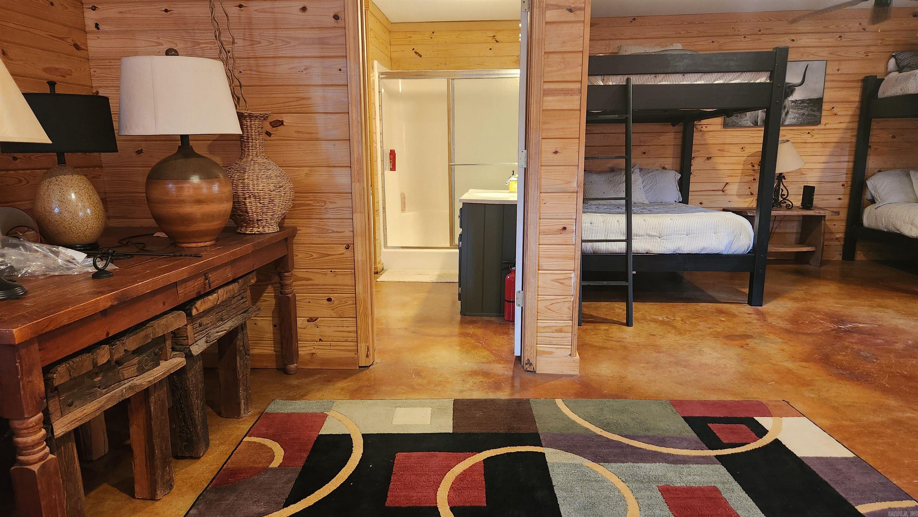 88  Oakwood Rd  Mount Ida, AR