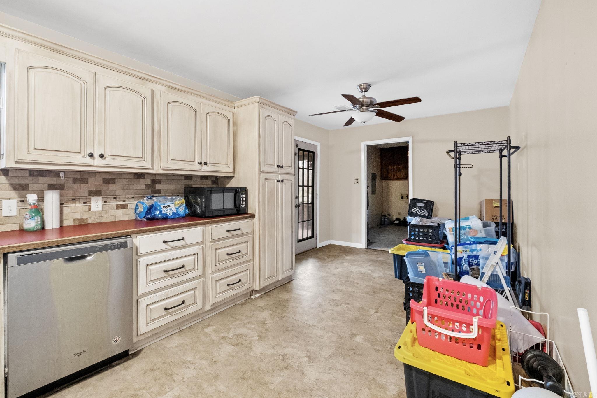 168  Henry  Cabot, AR
