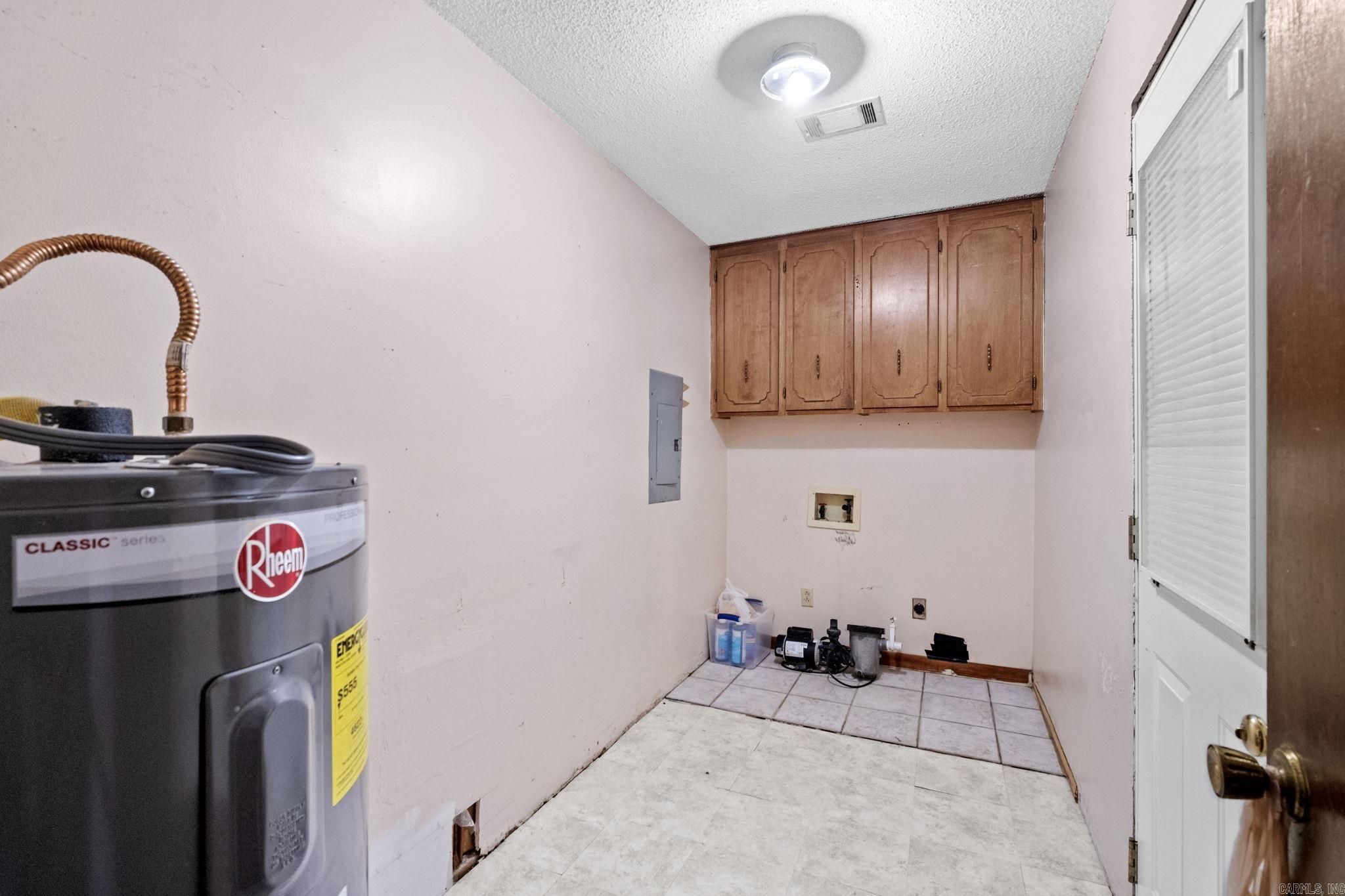 168  Henry  Cabot, AR