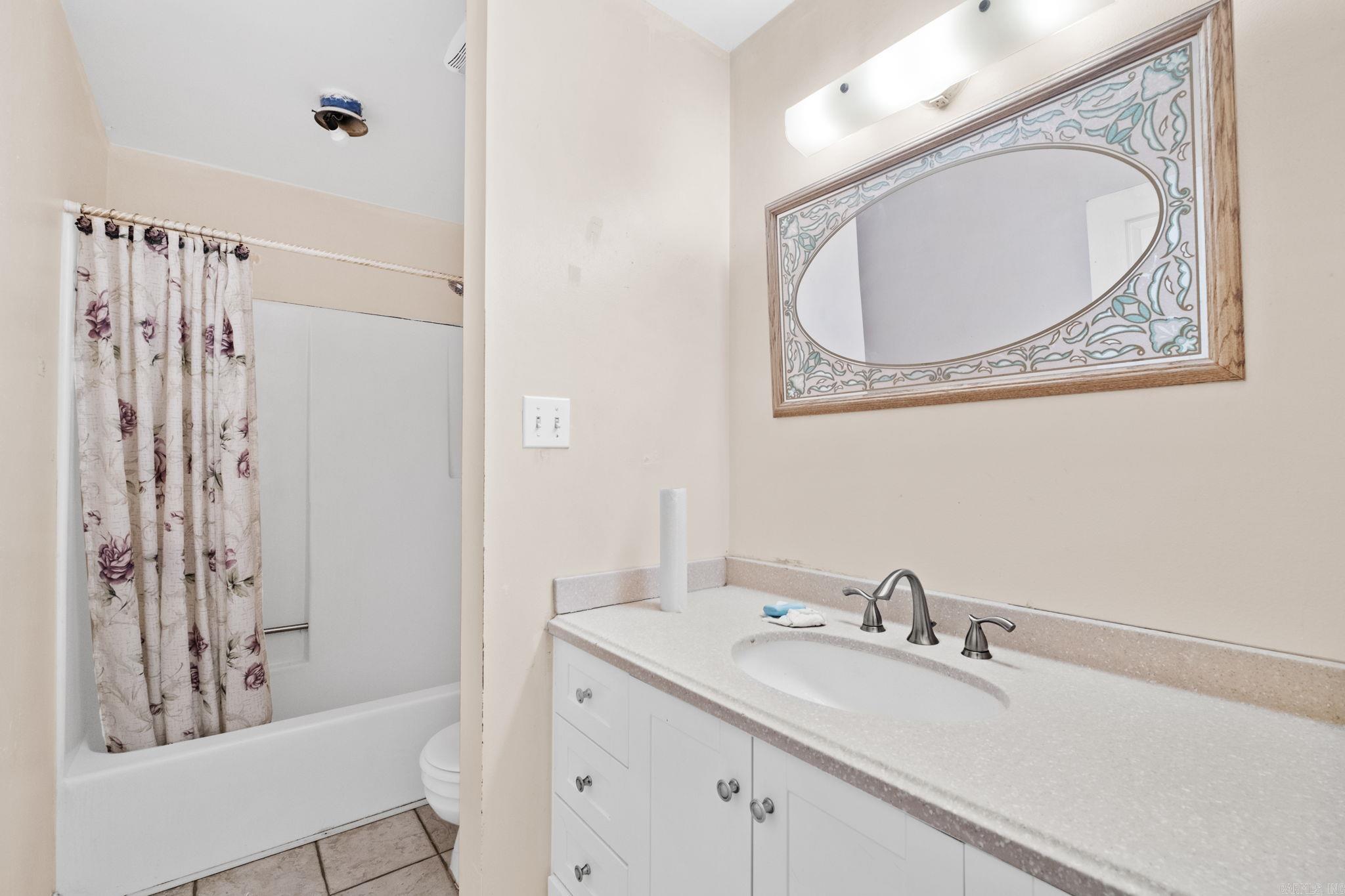 168  Henry  Cabot, AR