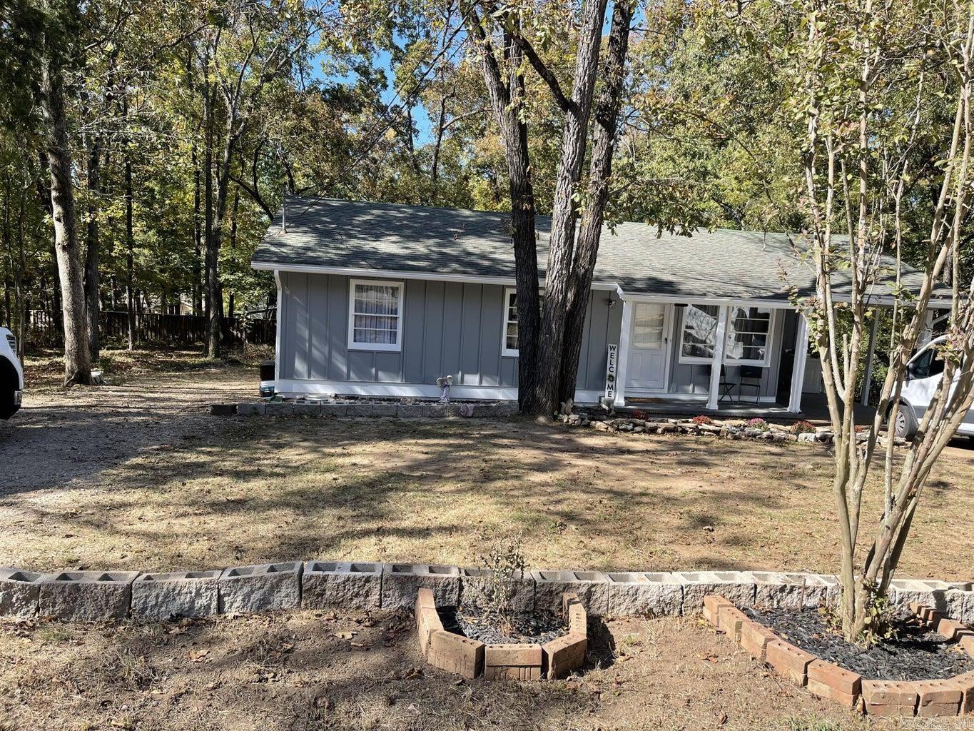 72  Arrowhead  Cherokee Village, AR