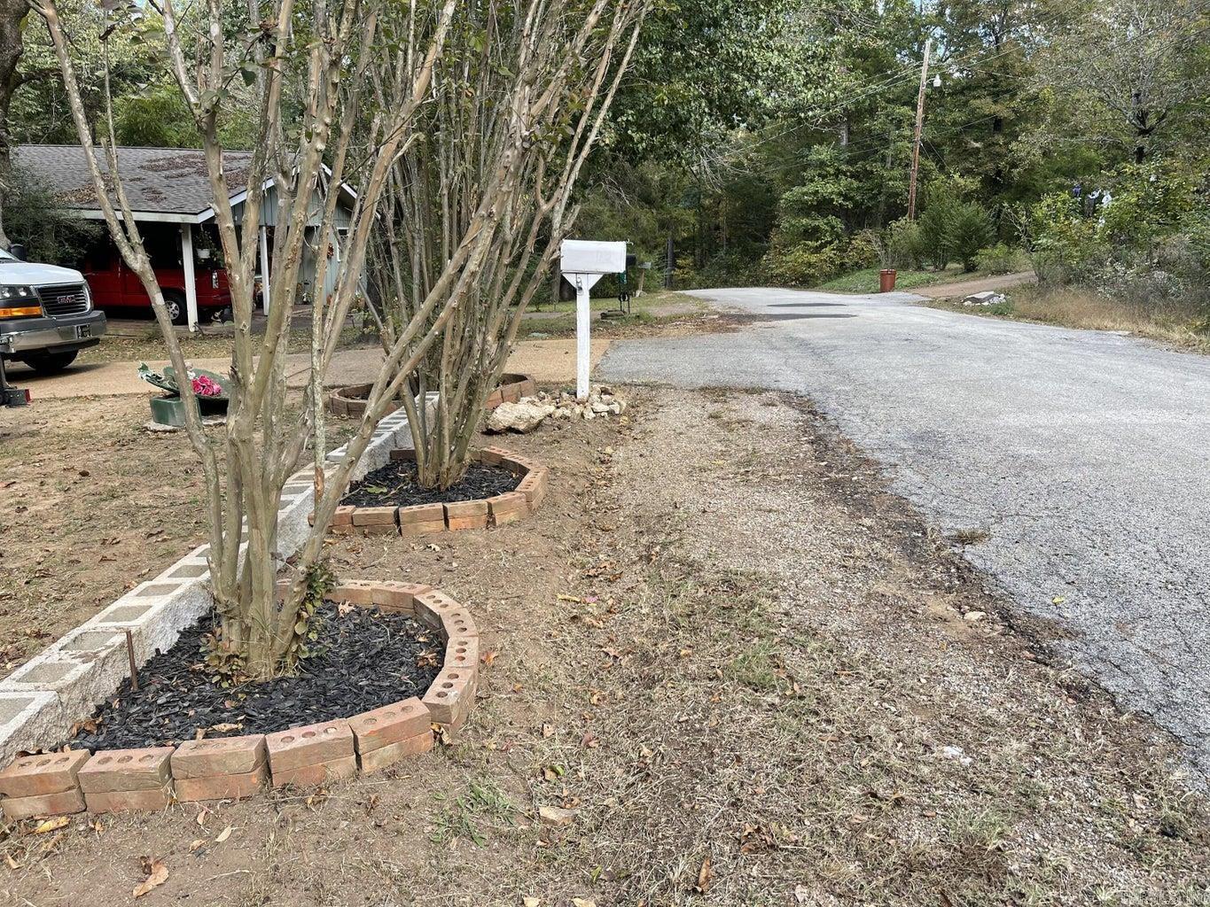 72  Arrowhead  Cherokee Village, AR
