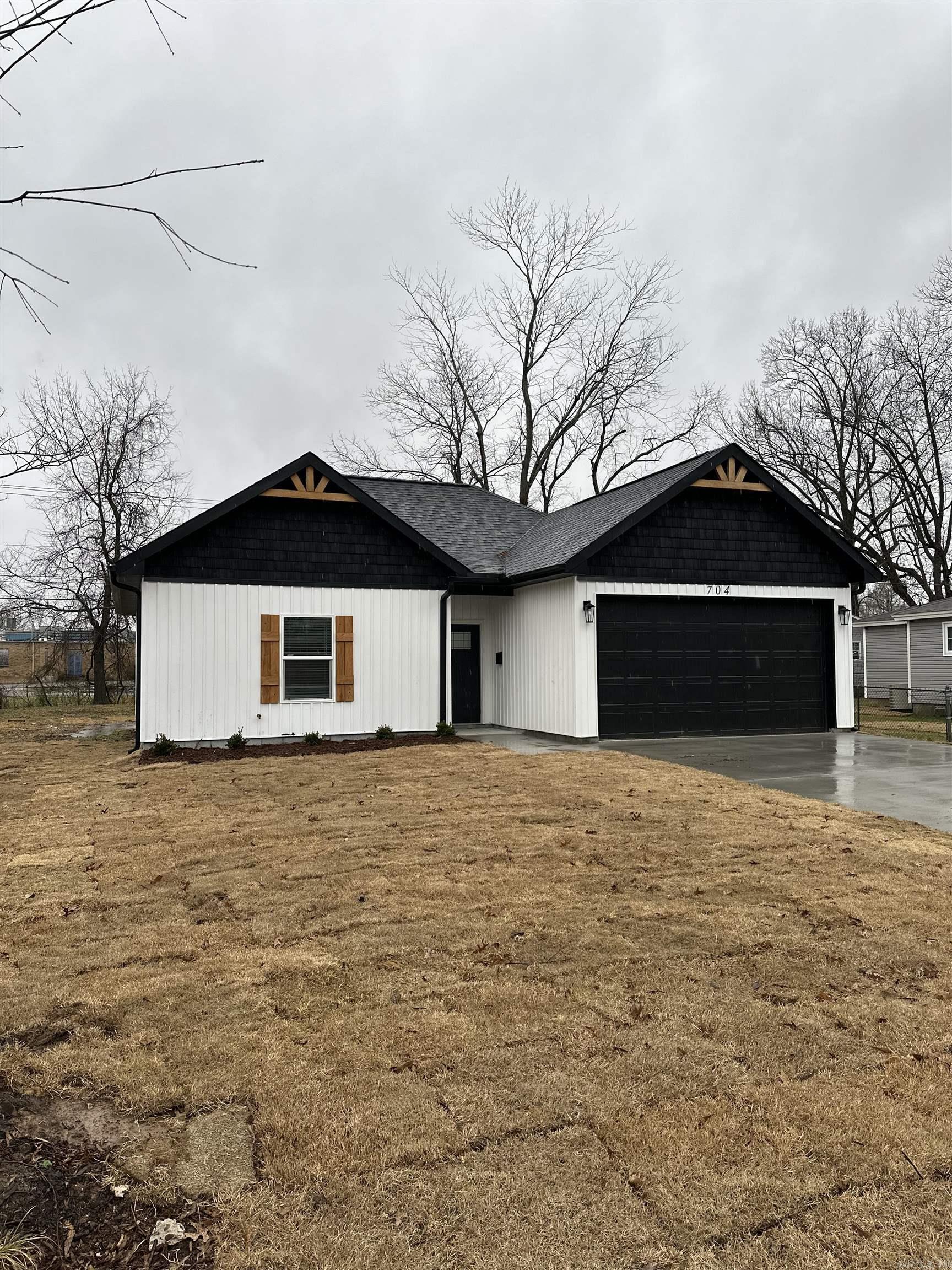704  Graham  North Little Rock, AR