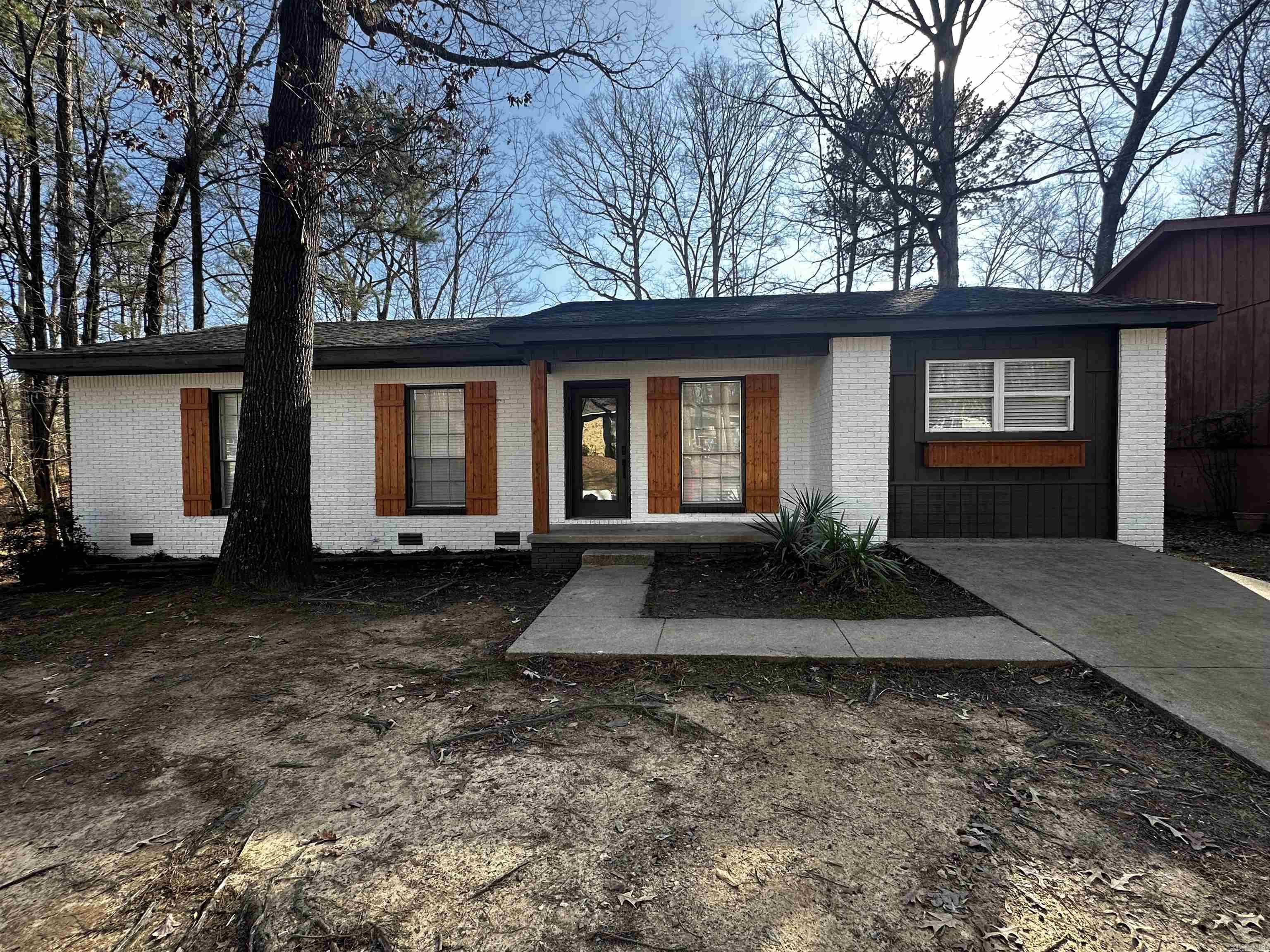 9701 Woodland Drive