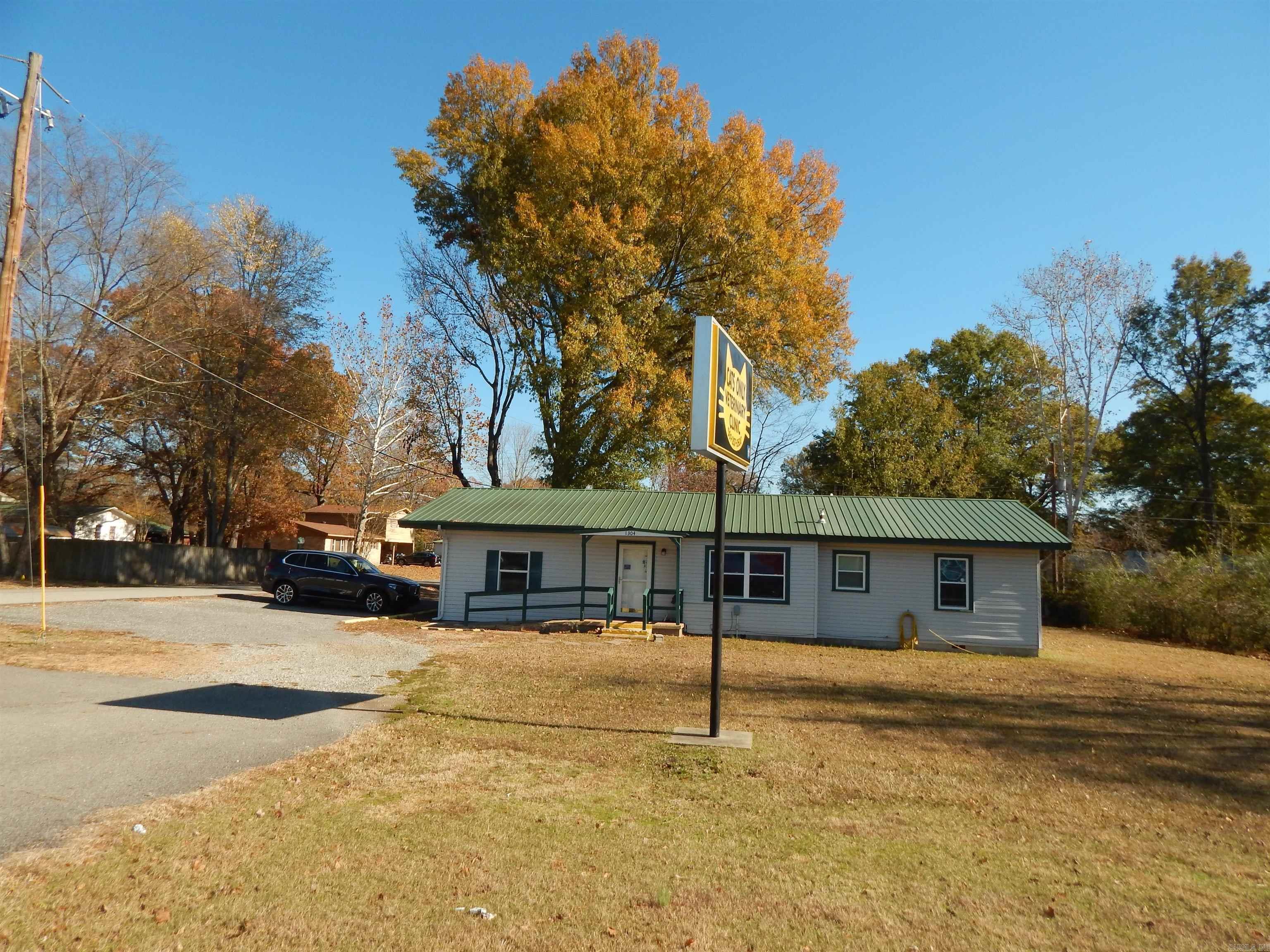 1304 N Maple Street  Searcy, AR