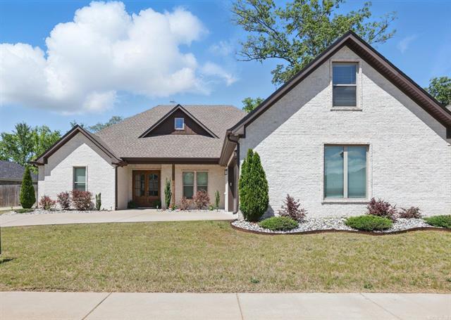 834  Grand Teton  Benton, AR