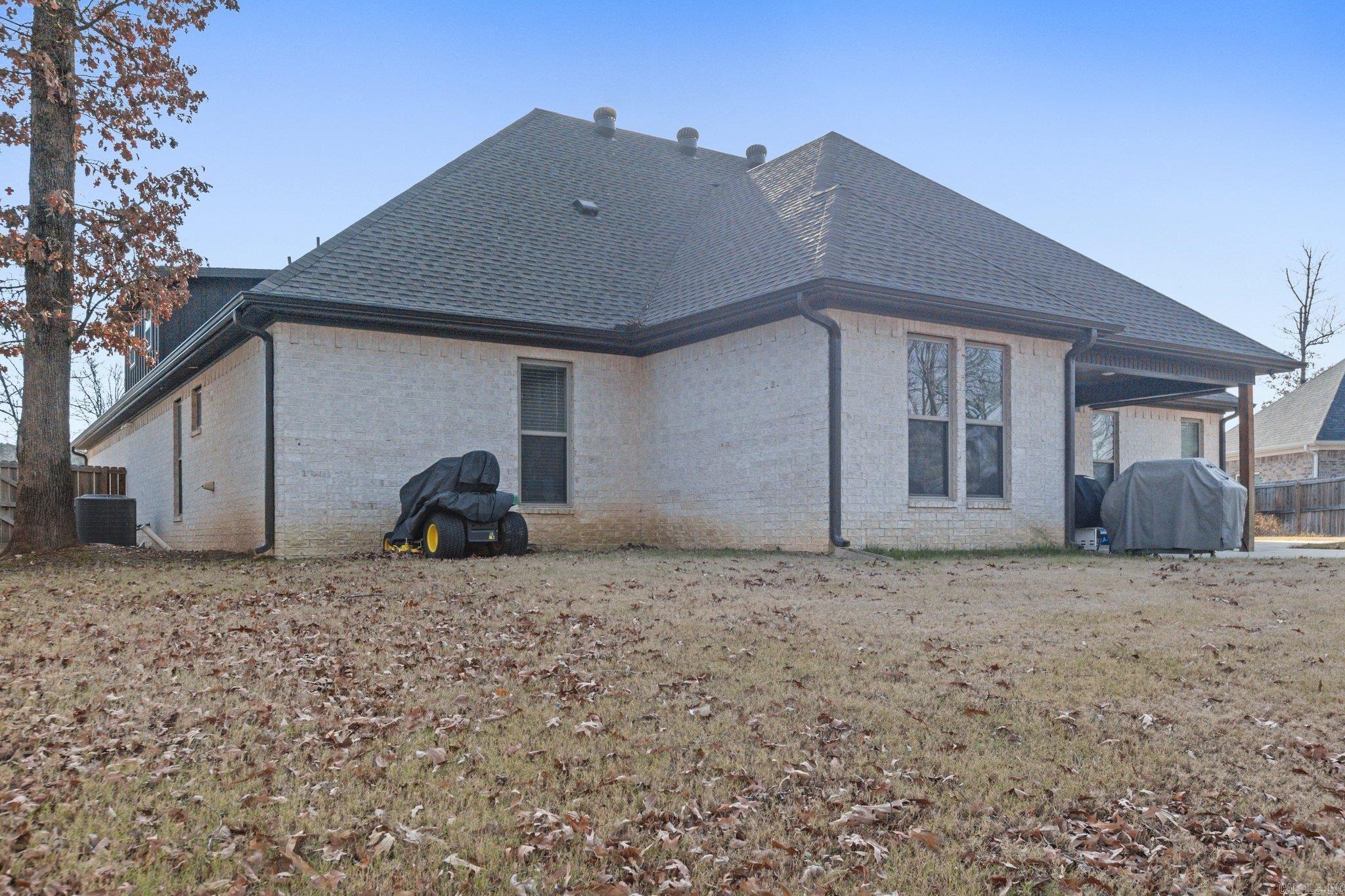834  Grand Teton  Benton, AR