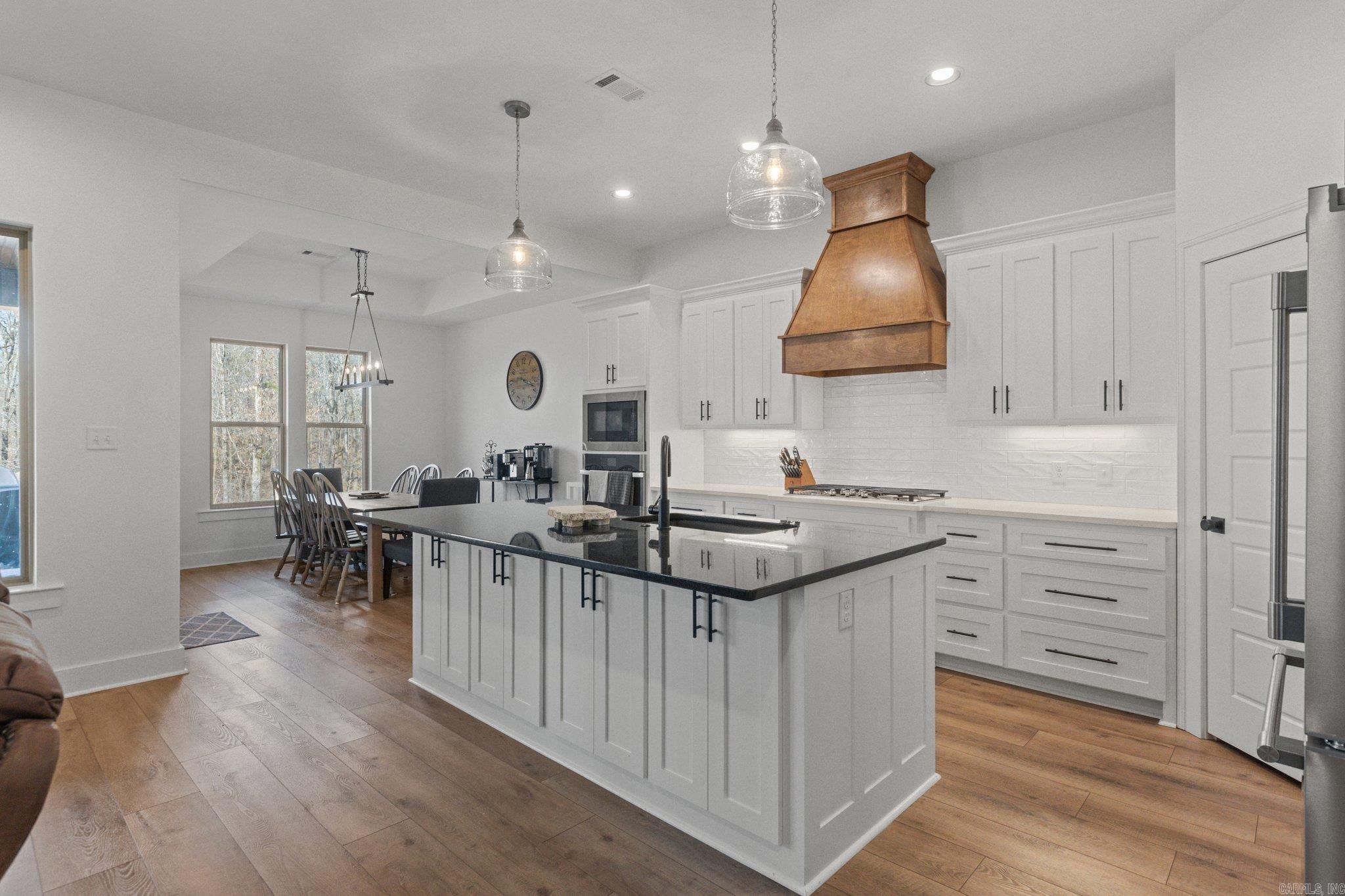 834  Grand Teton  Benton, AR