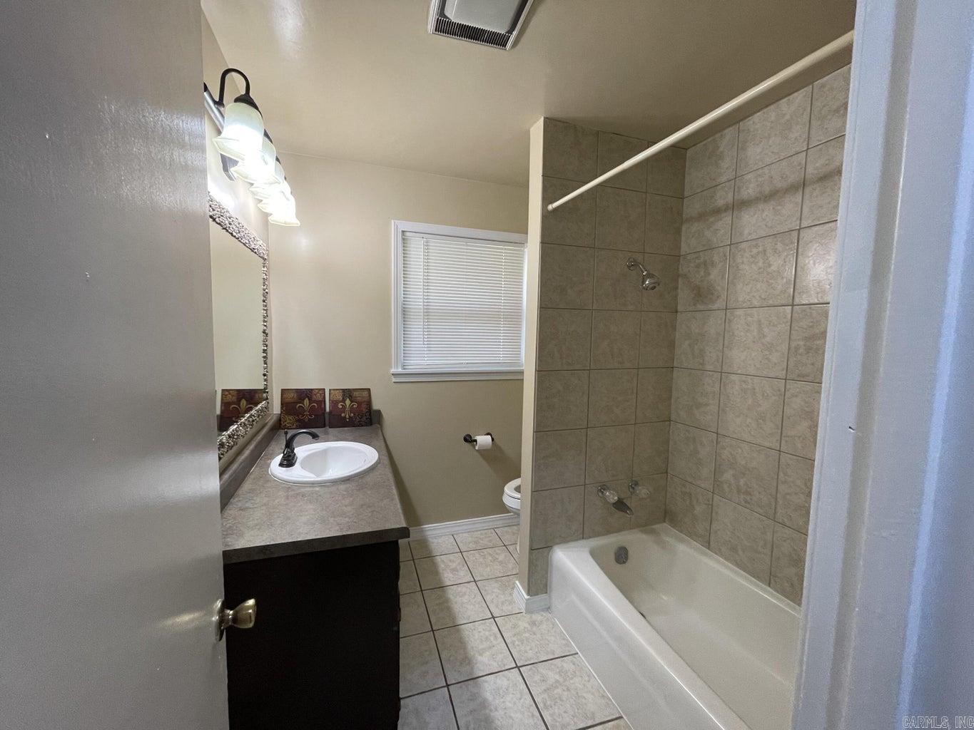 302 E Church  Horseshoe Bend, AR