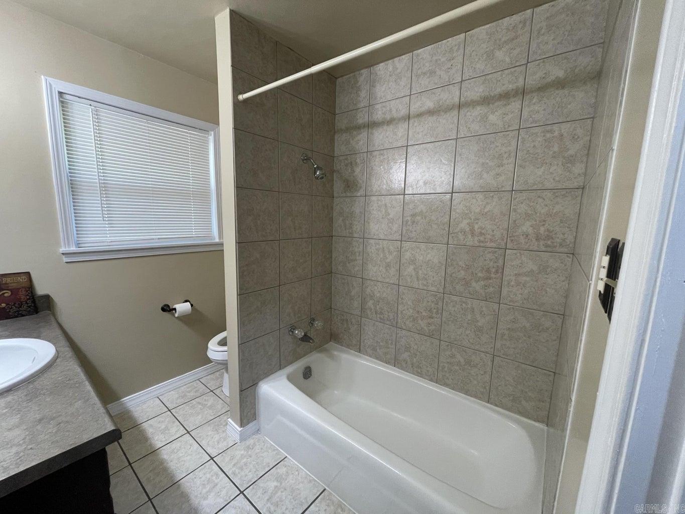 302 E Church  Horseshoe Bend, AR