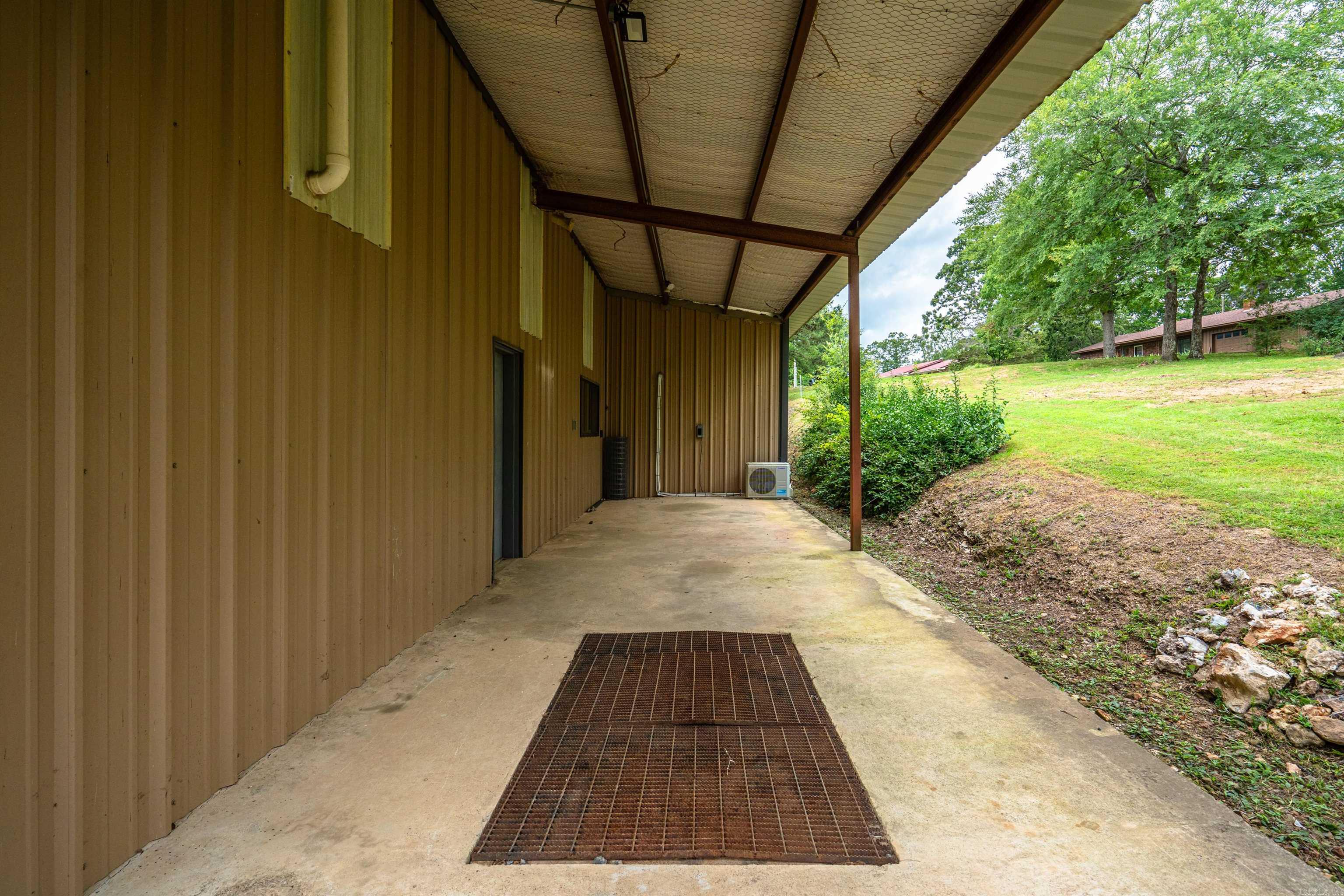 204  Laurel  Mount Ida, AR