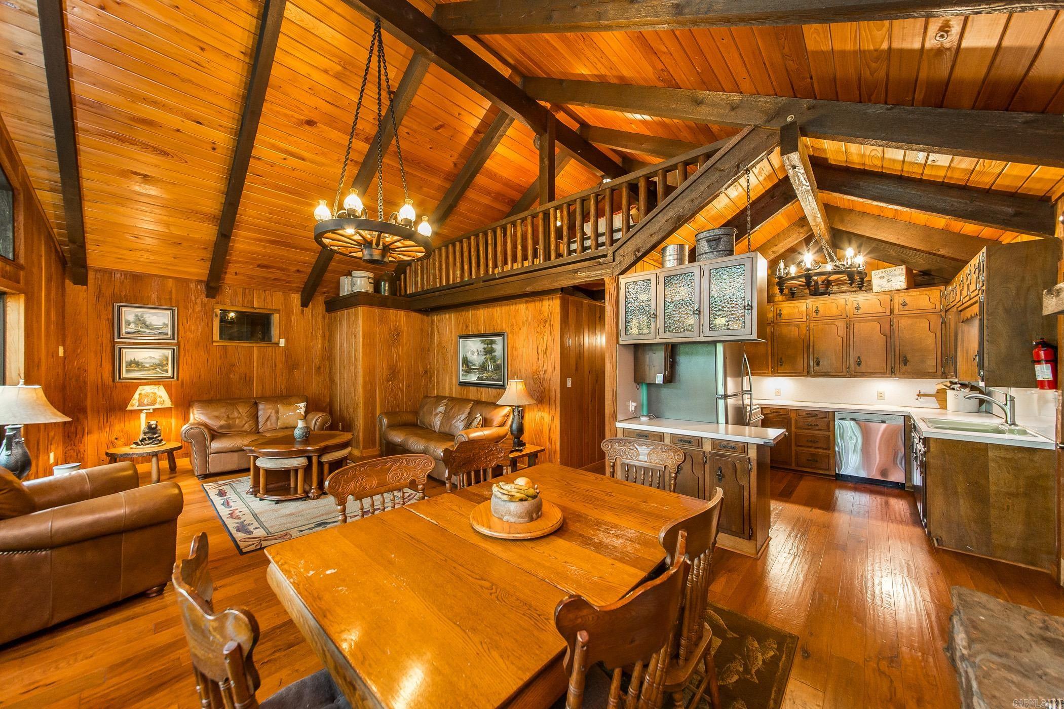 339  Salt Cave  Greers Ferry, AR
