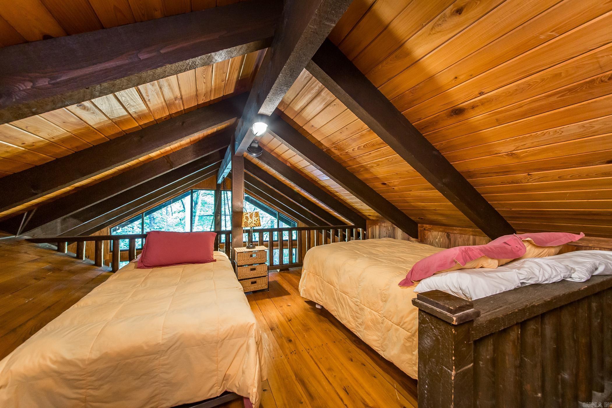 339  Salt Cave  Greers Ferry, AR