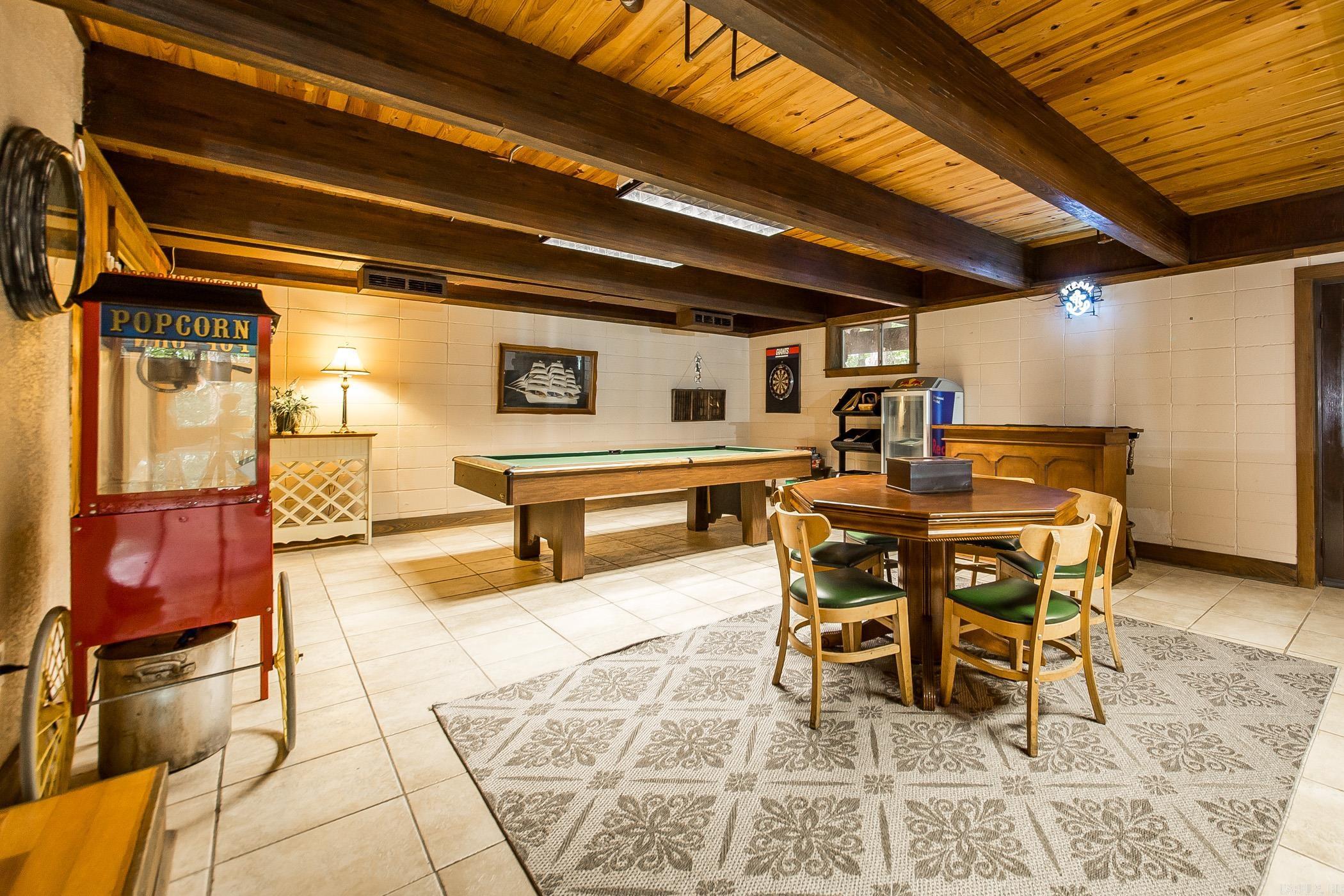 339  Salt Cave  Greers Ferry, AR
