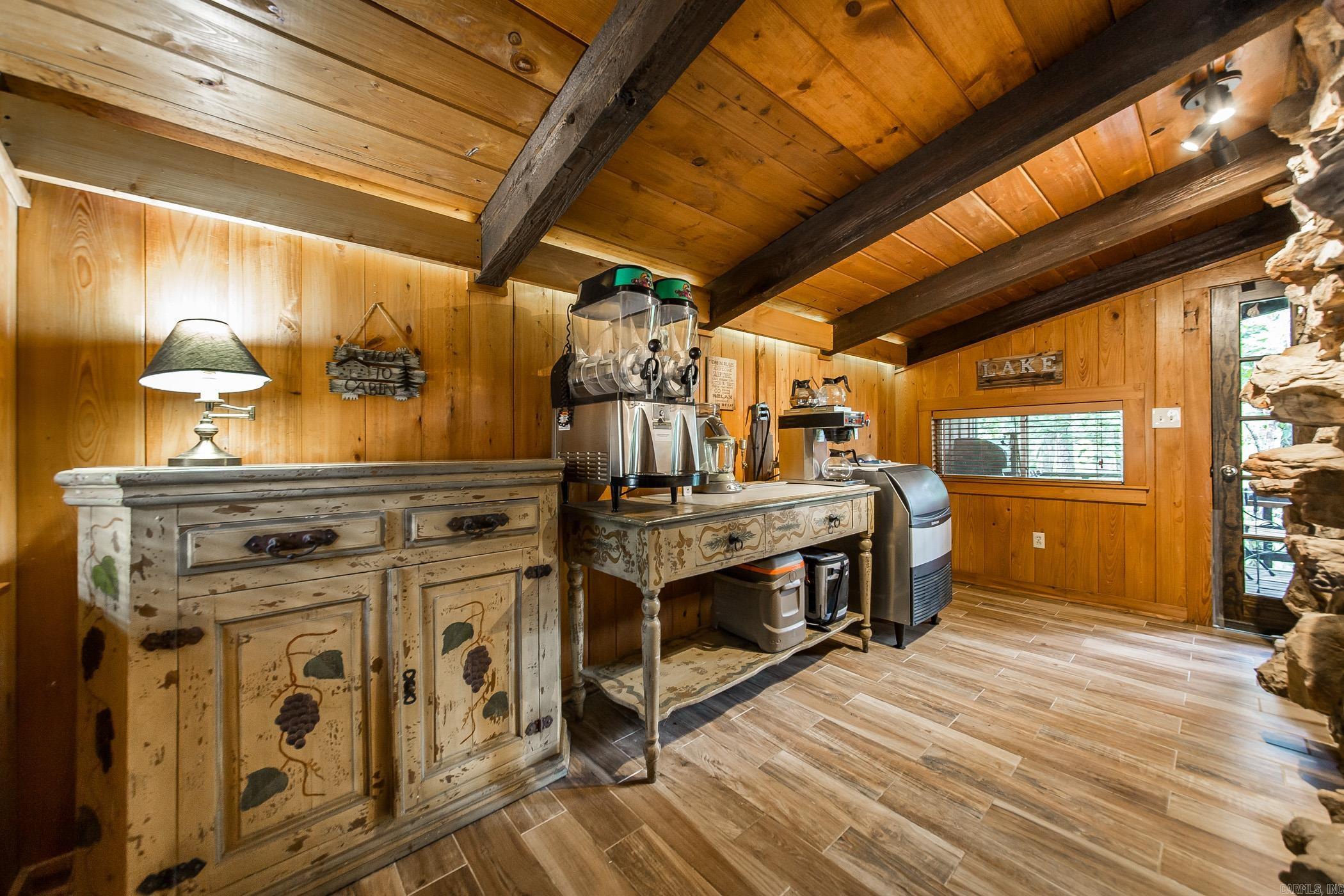 339  Salt Cave  Greers Ferry, AR